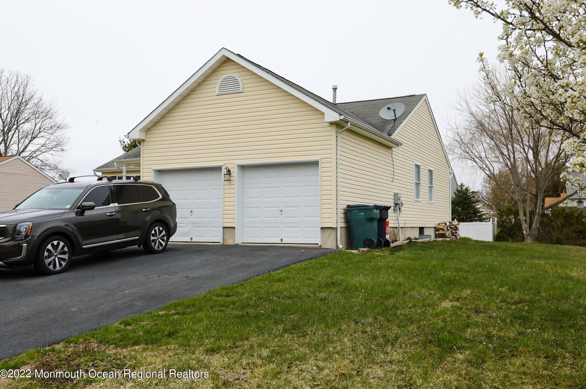 26 Jared Ln, Tuckerton, NJ 08087-2012