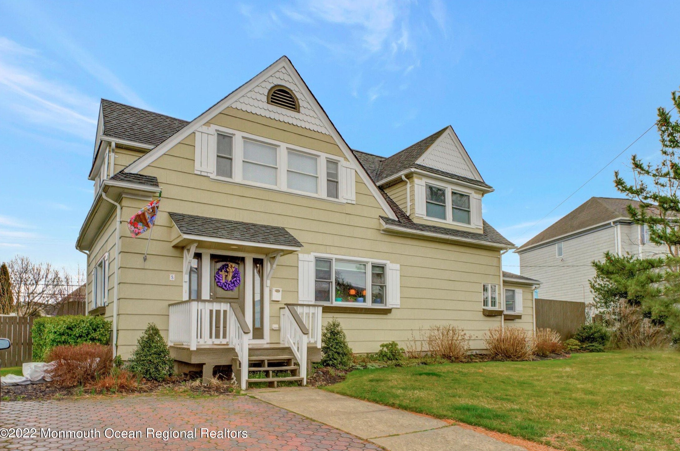 5 River Ave, Monmouth Beach, NJ 07750