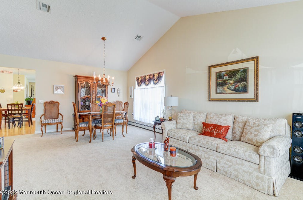 15 Cancun St, Toms River NJ 08757-6021 exterior