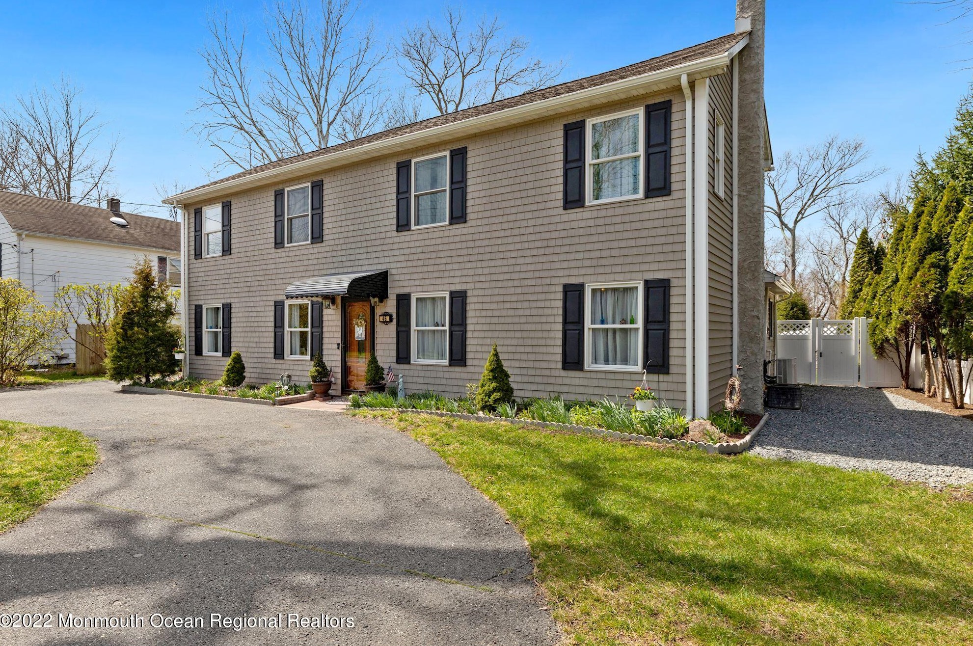 46 Taylors Mills Rd, Millstone Township, NJ 07726-3428