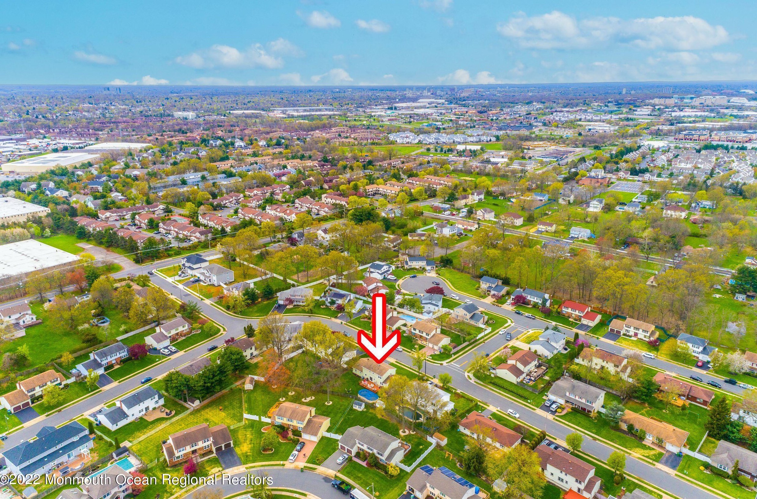 22 Plafsky Dr, Edison NJ 08817-2239 exterior