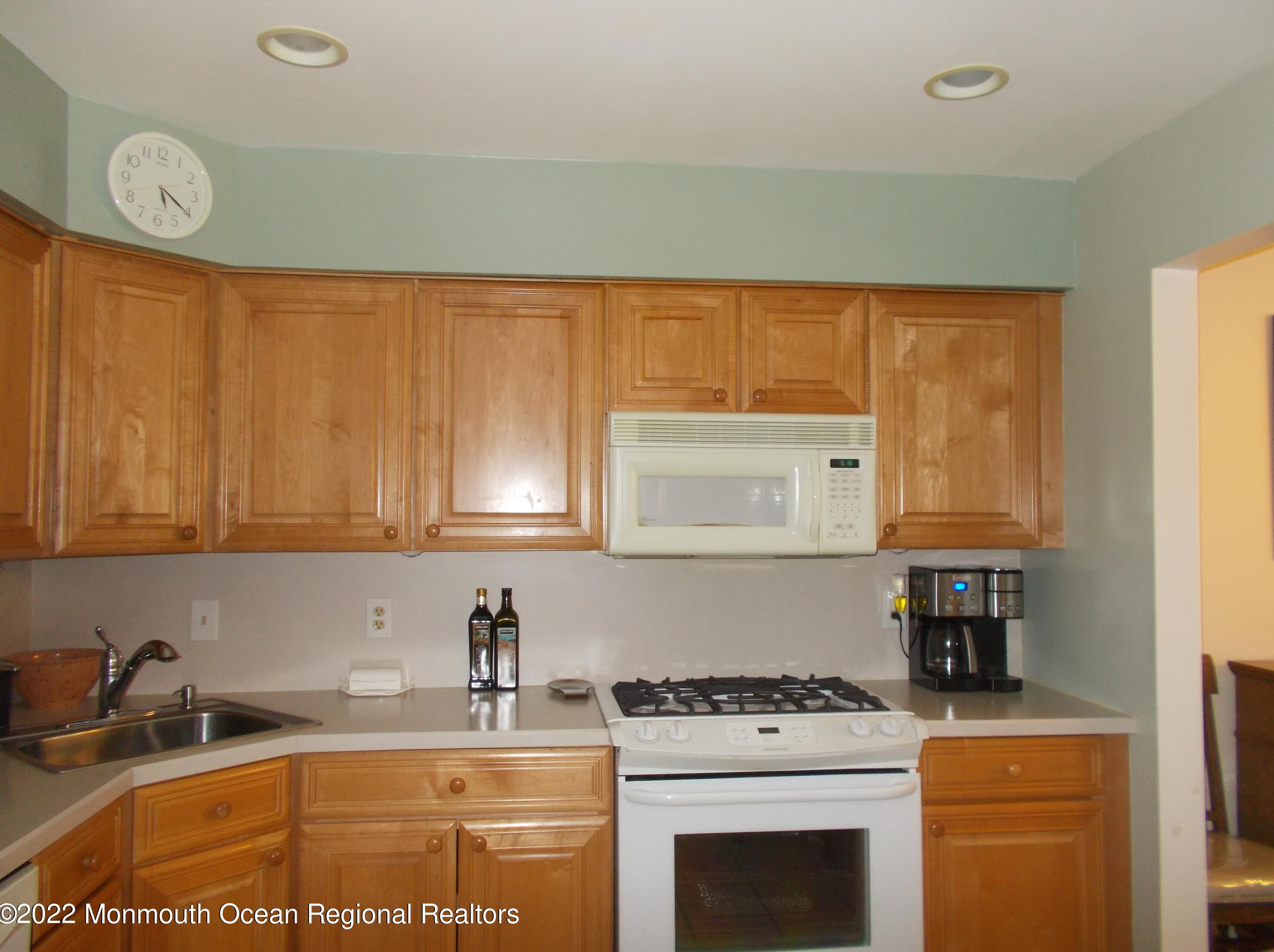 3 Desiree Ct, Wall Township, NJ 07731-2859