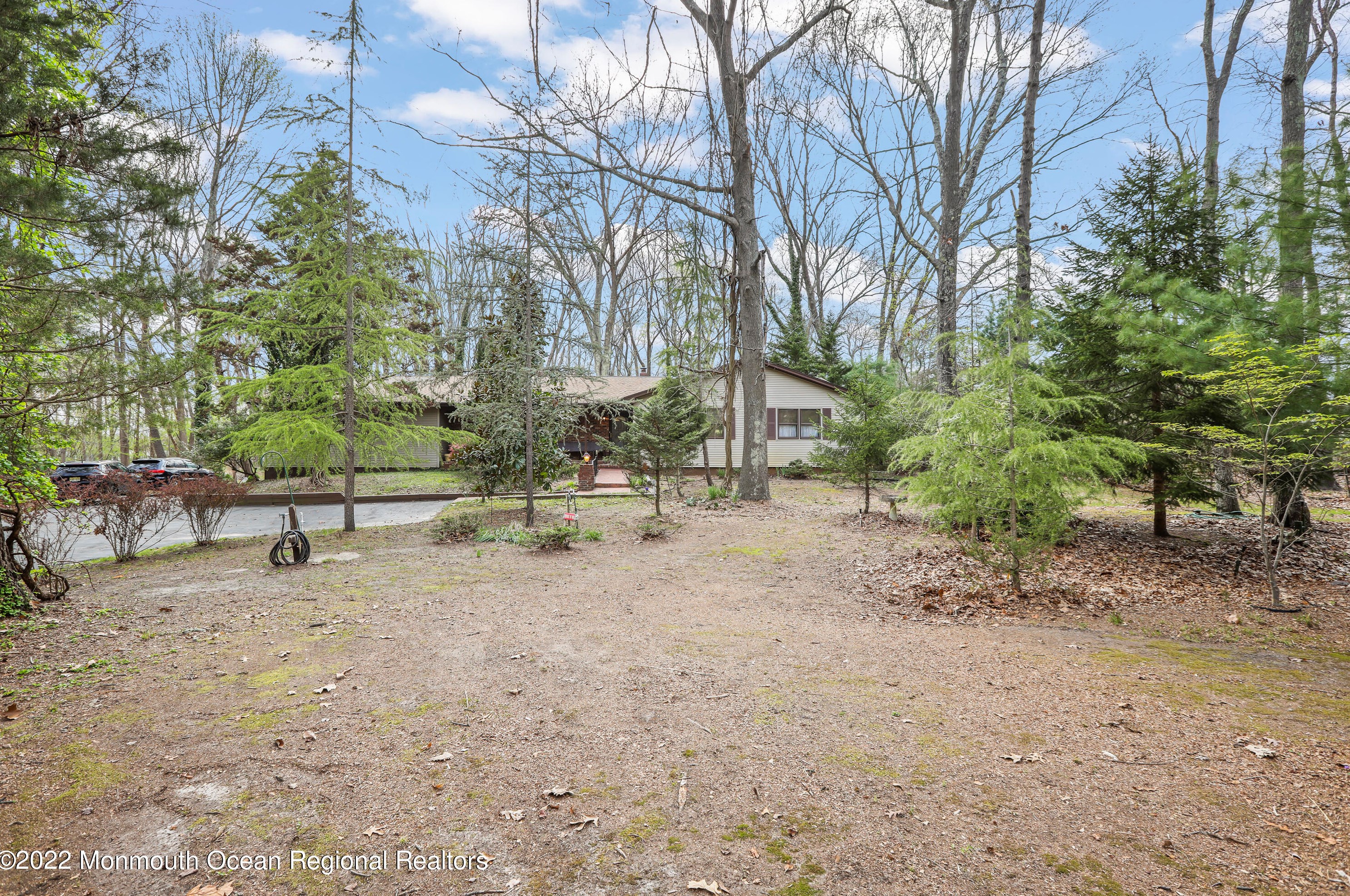 630 Fort Plains Rd, Wall Township, NJ 07731-1125