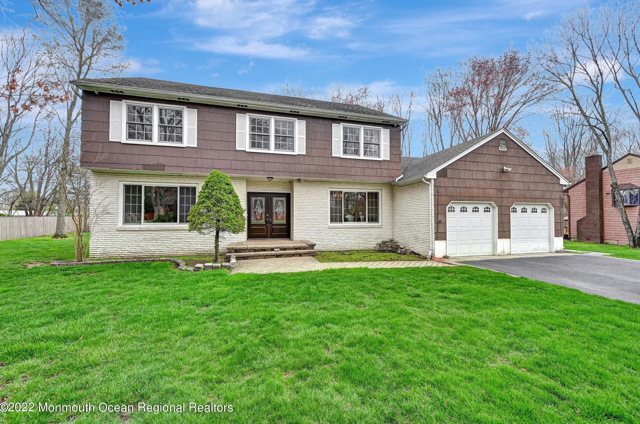 9 Tara Dr, Matawan, NJ 07747-3522