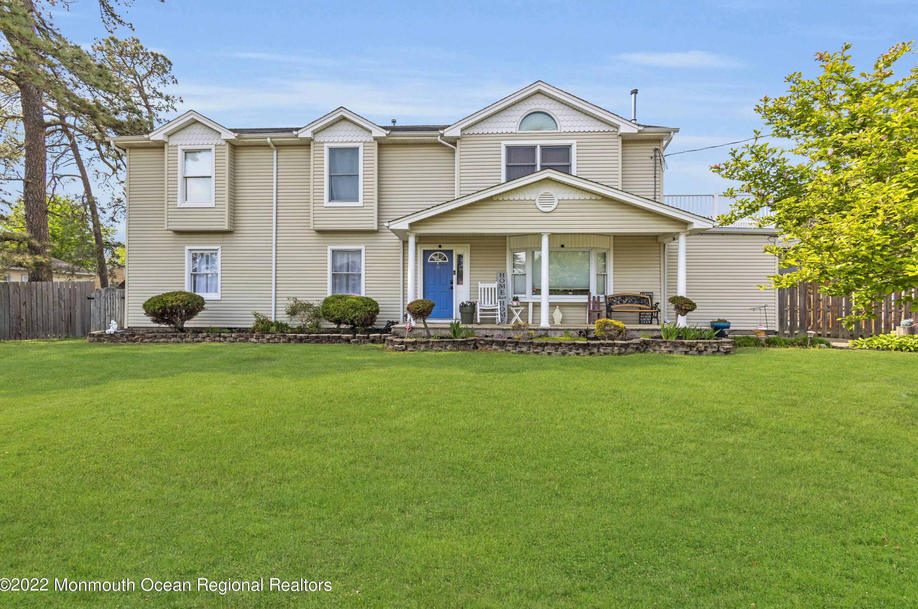 1305 8th Ave, Toms River, NJ 08757