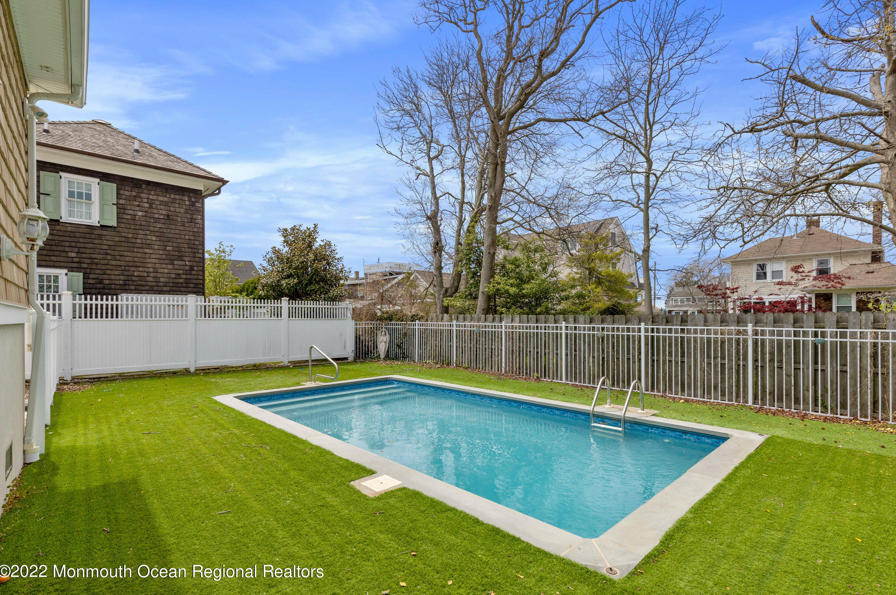 646 Main Ave, Point Pleasant Beach, NJ 08742