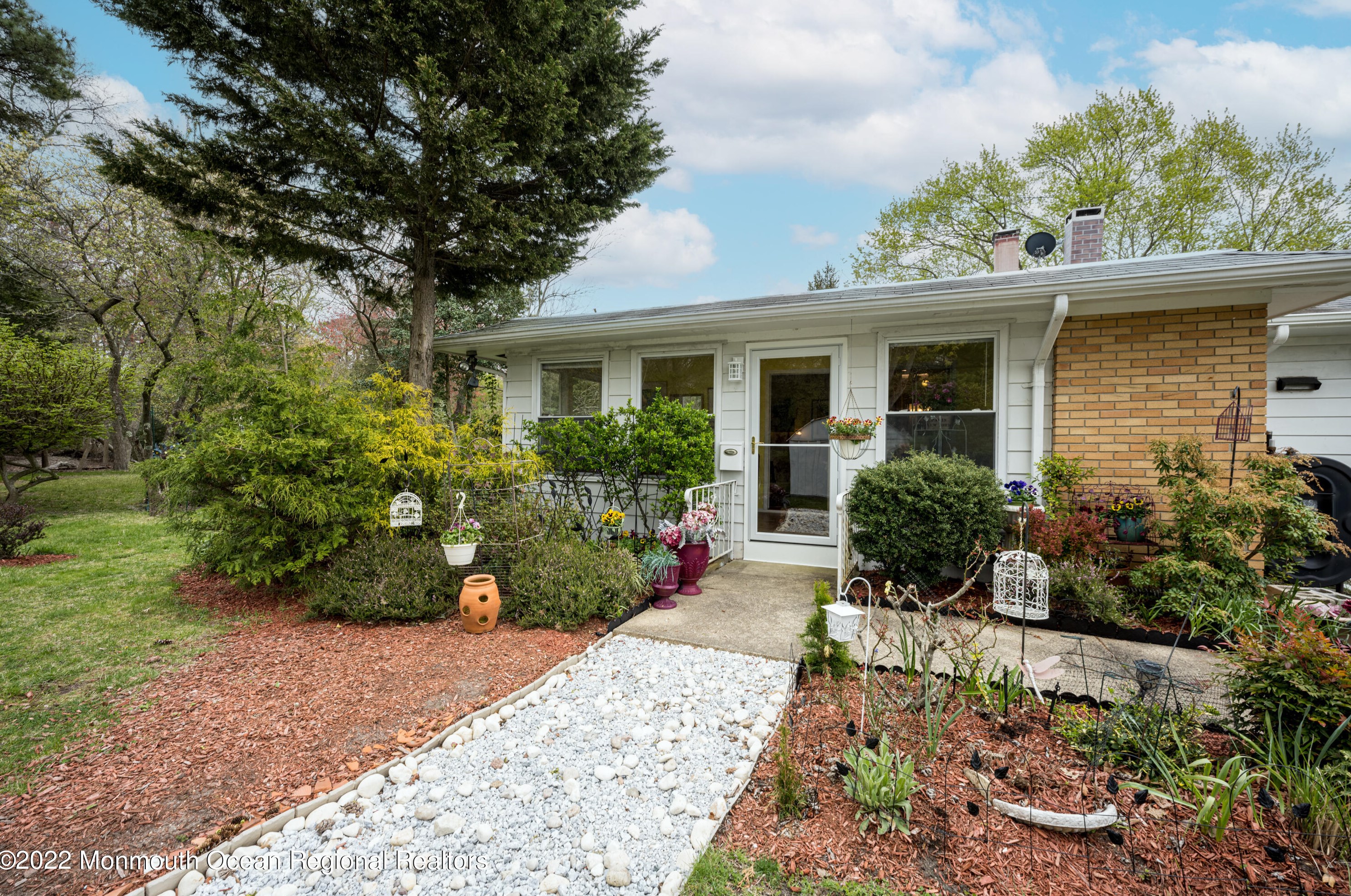 60 Berkshire Ct, Toms River, NJ 08753