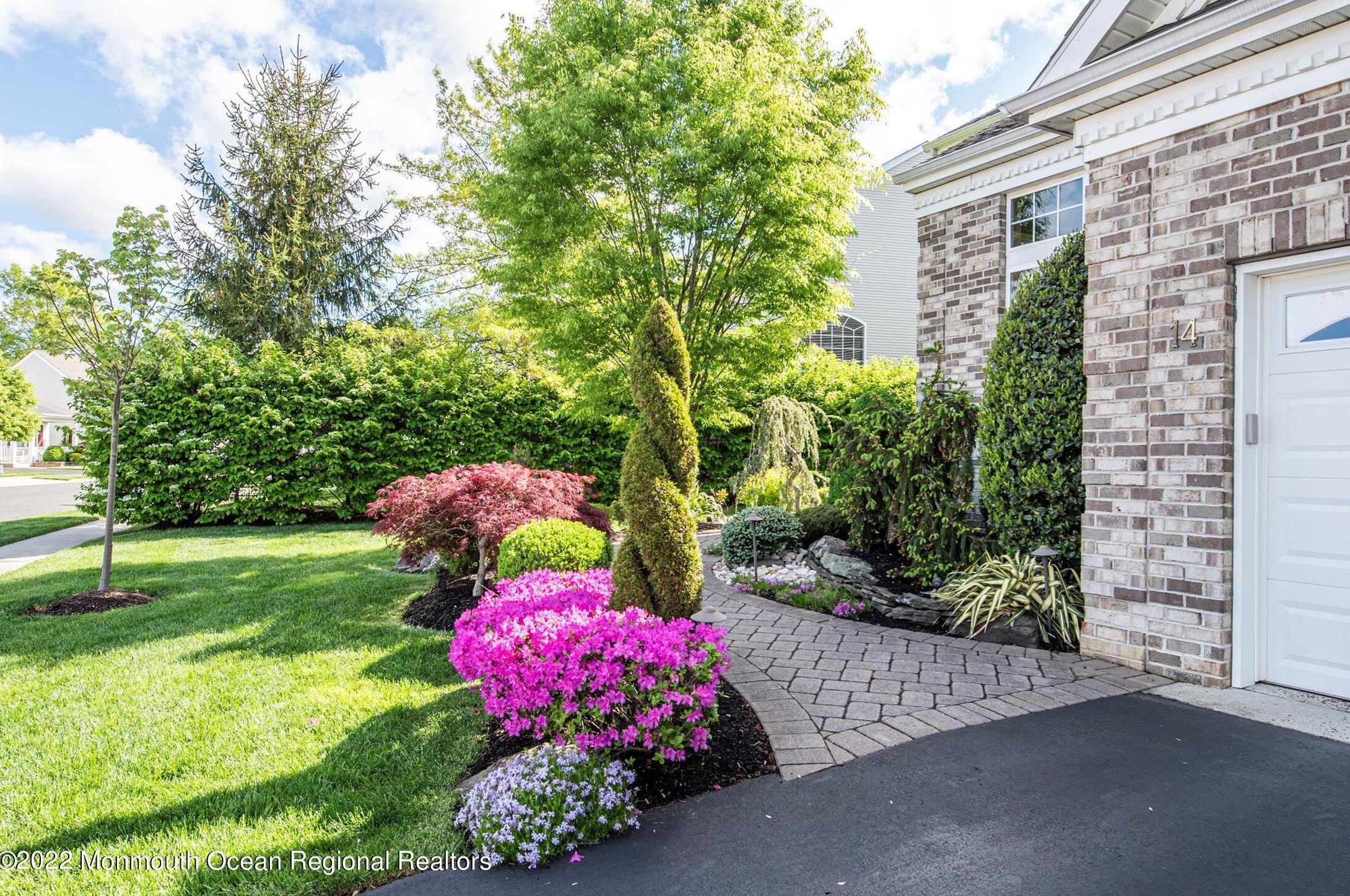 14 Citation Ln, Millstone Township, NJ 07726-9570