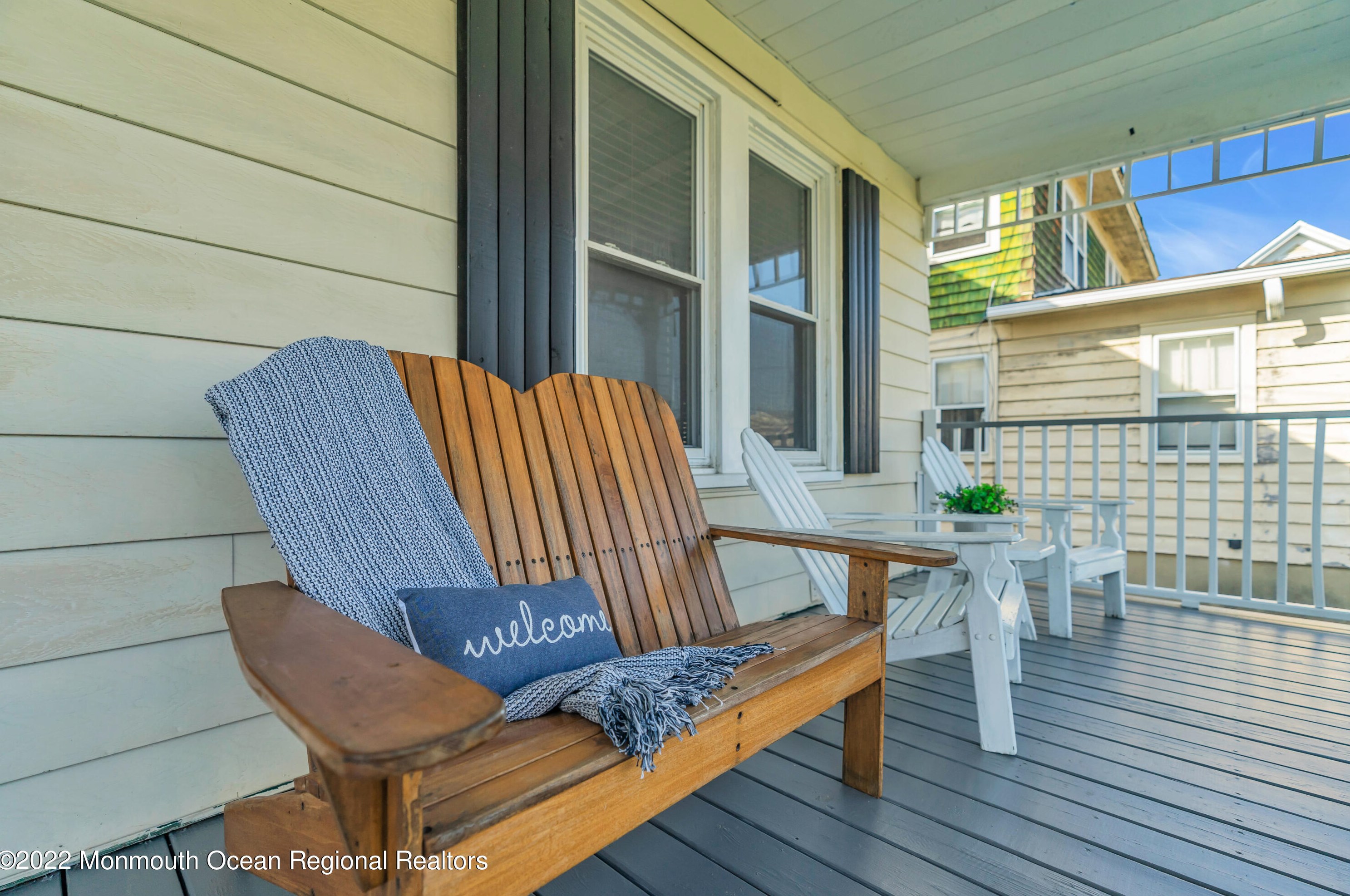 160 Broad St, Matawan NJ  07747-3135 exterior