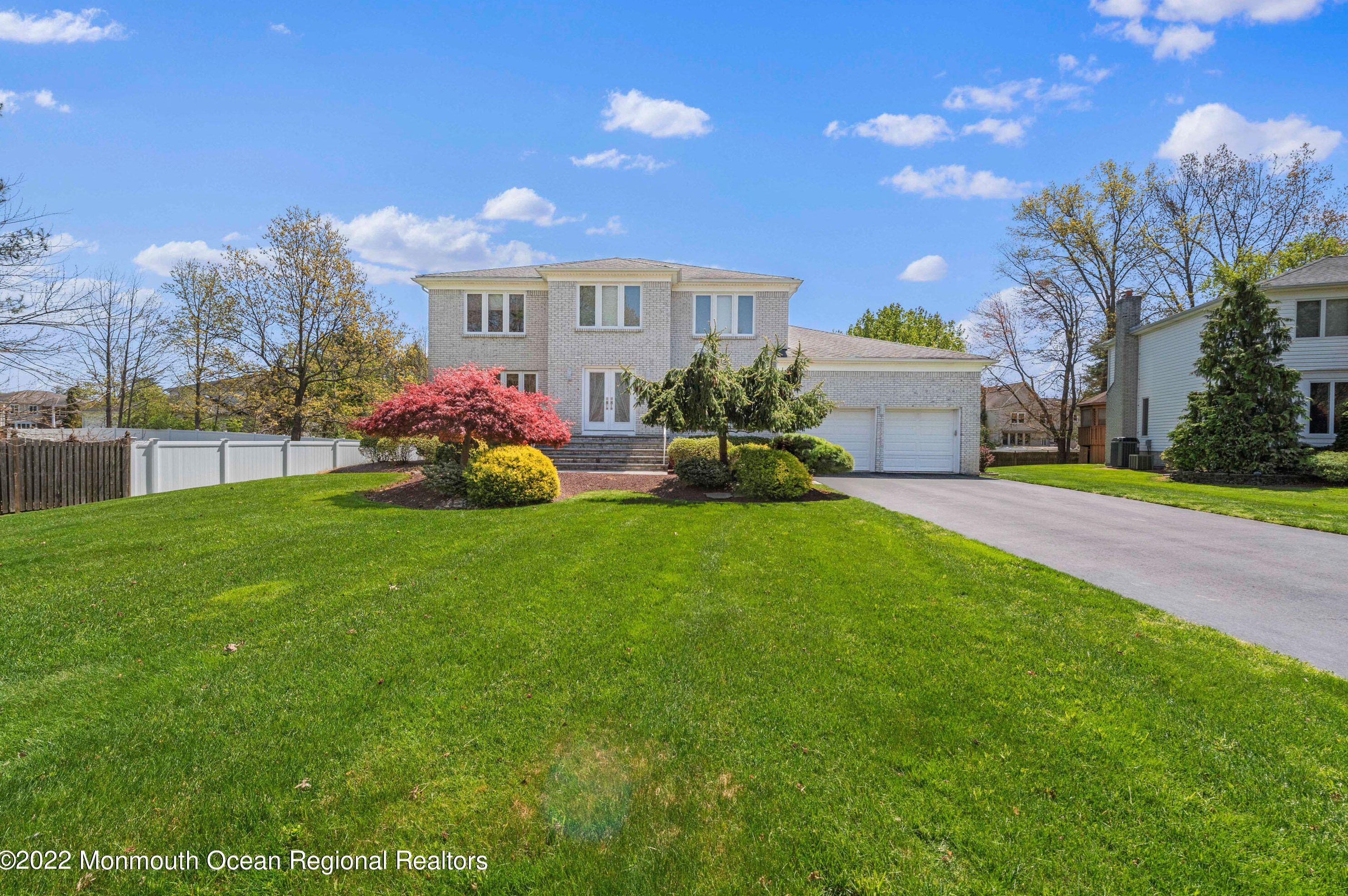 5 Montreal Woods Ct, Millstone Township, NJ 07726-2754