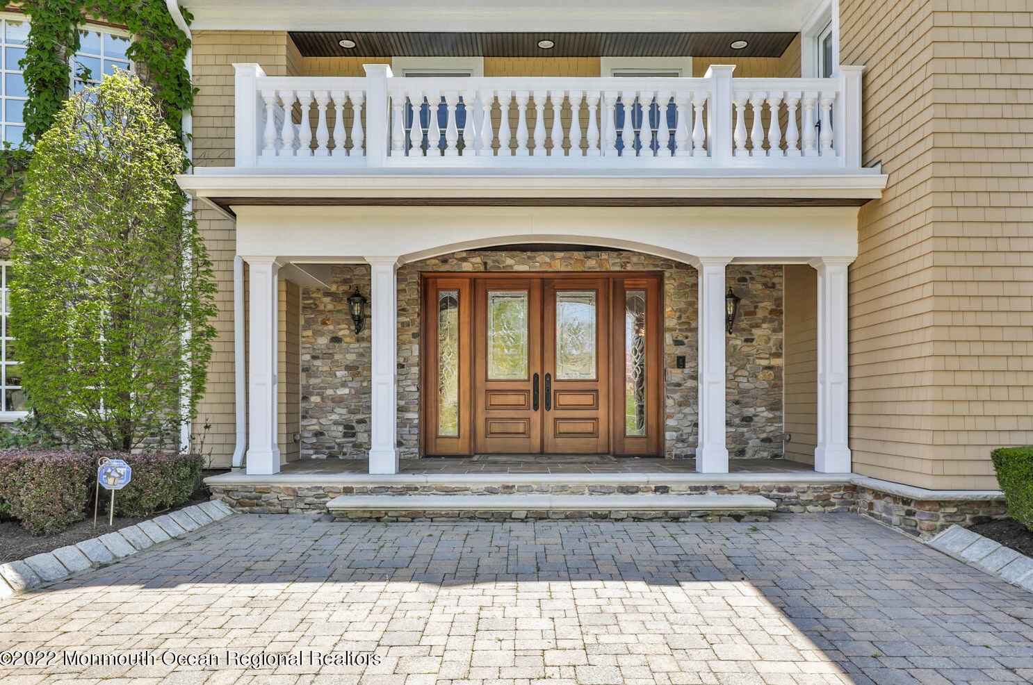 39 Mountainside Dr, Vanderburg, NJ 07722-1029