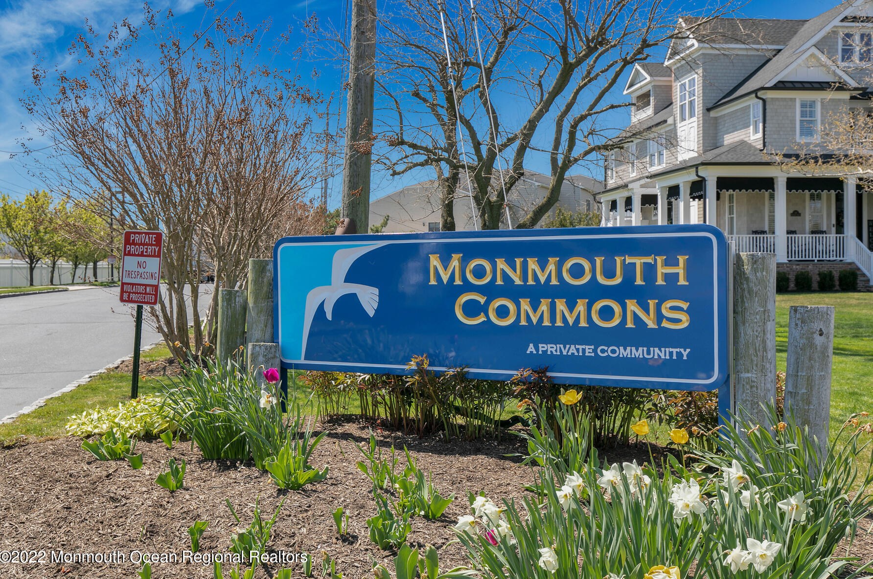 3 Meredith Ct, Monmouth Beach, NJ 07750-1470