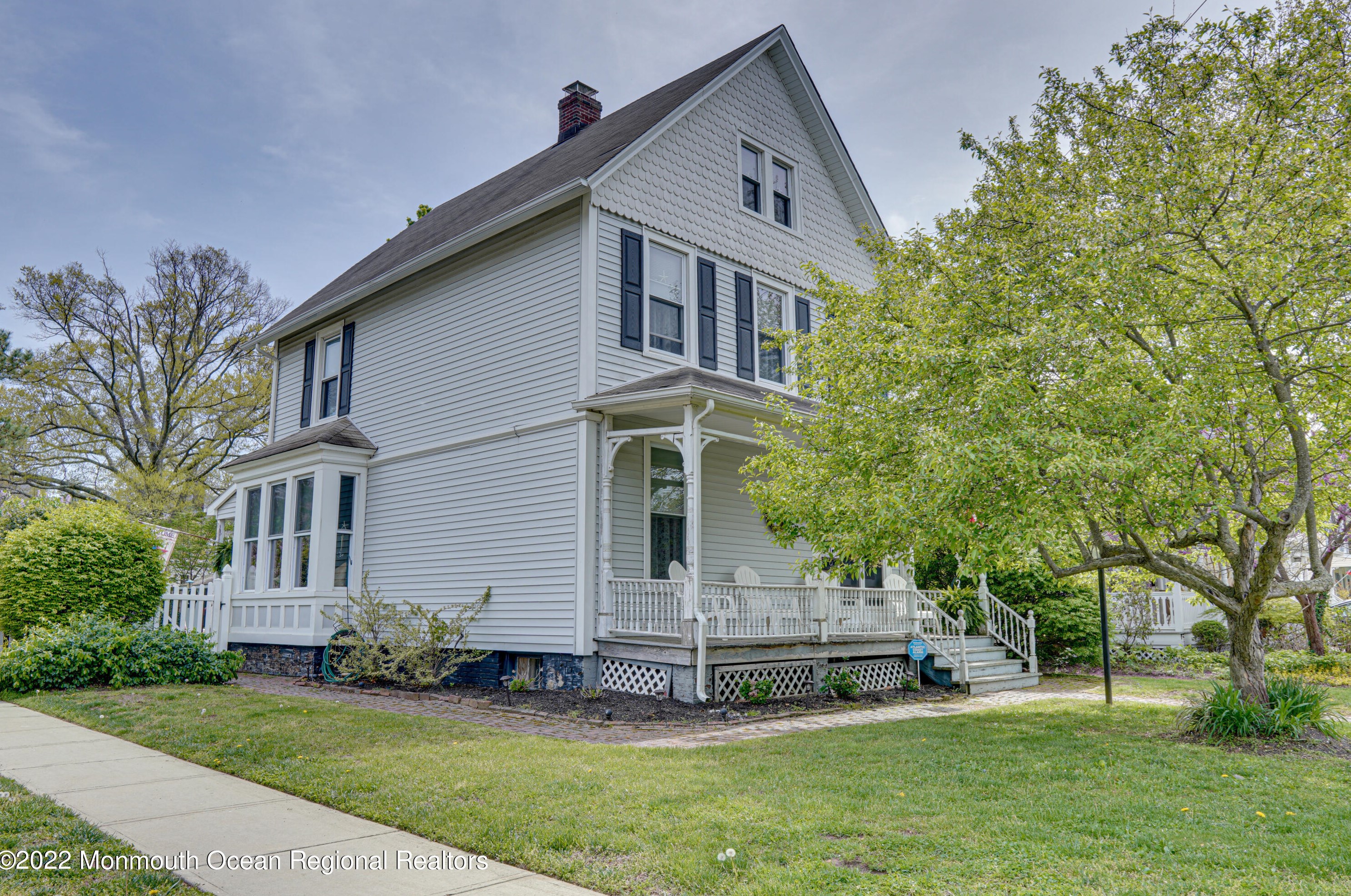 57 Elizabeth St, Keyport, NJ 07735-1227