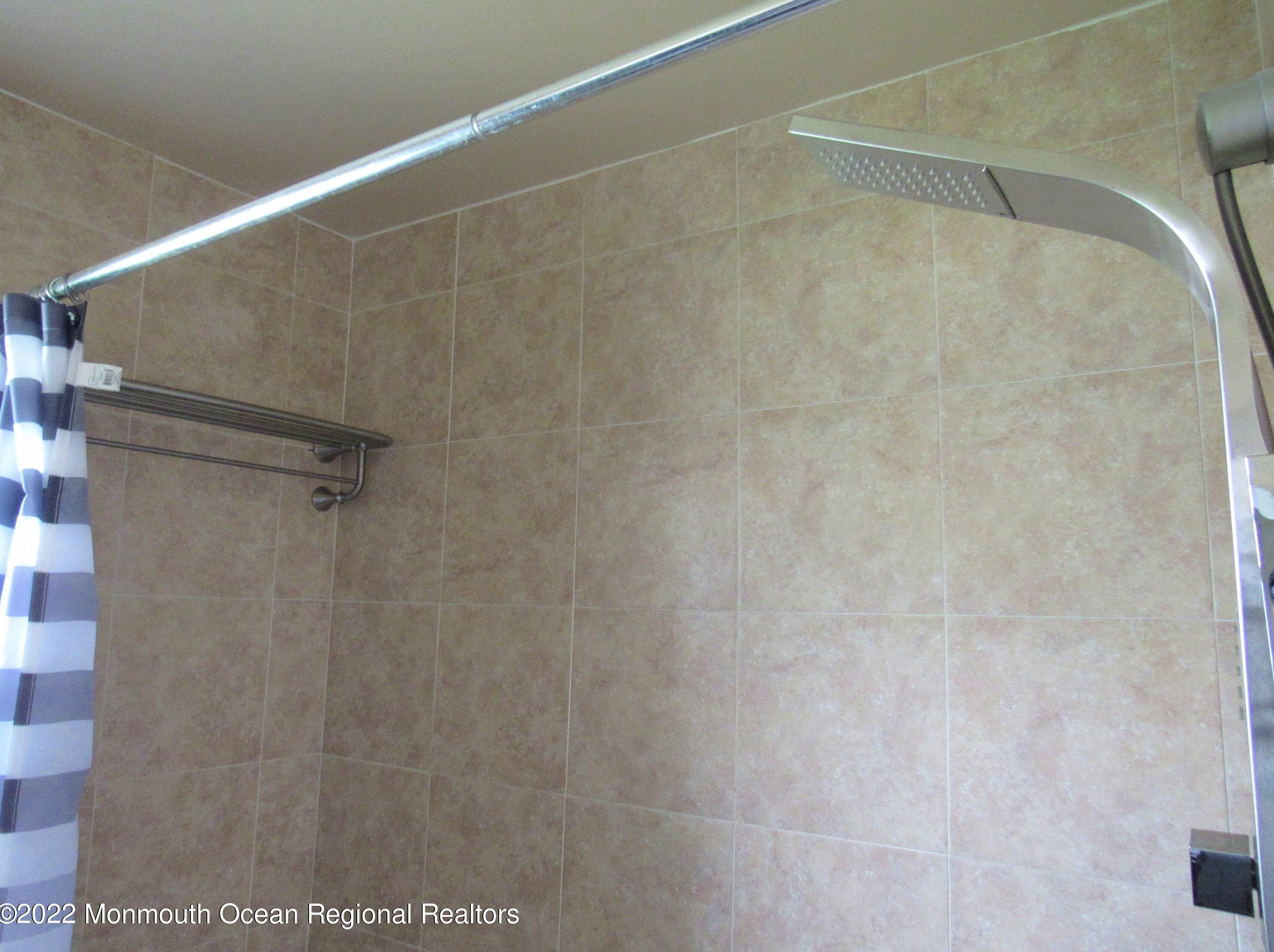 15 Florence Ave, South River NJ 08882-1021 exterior