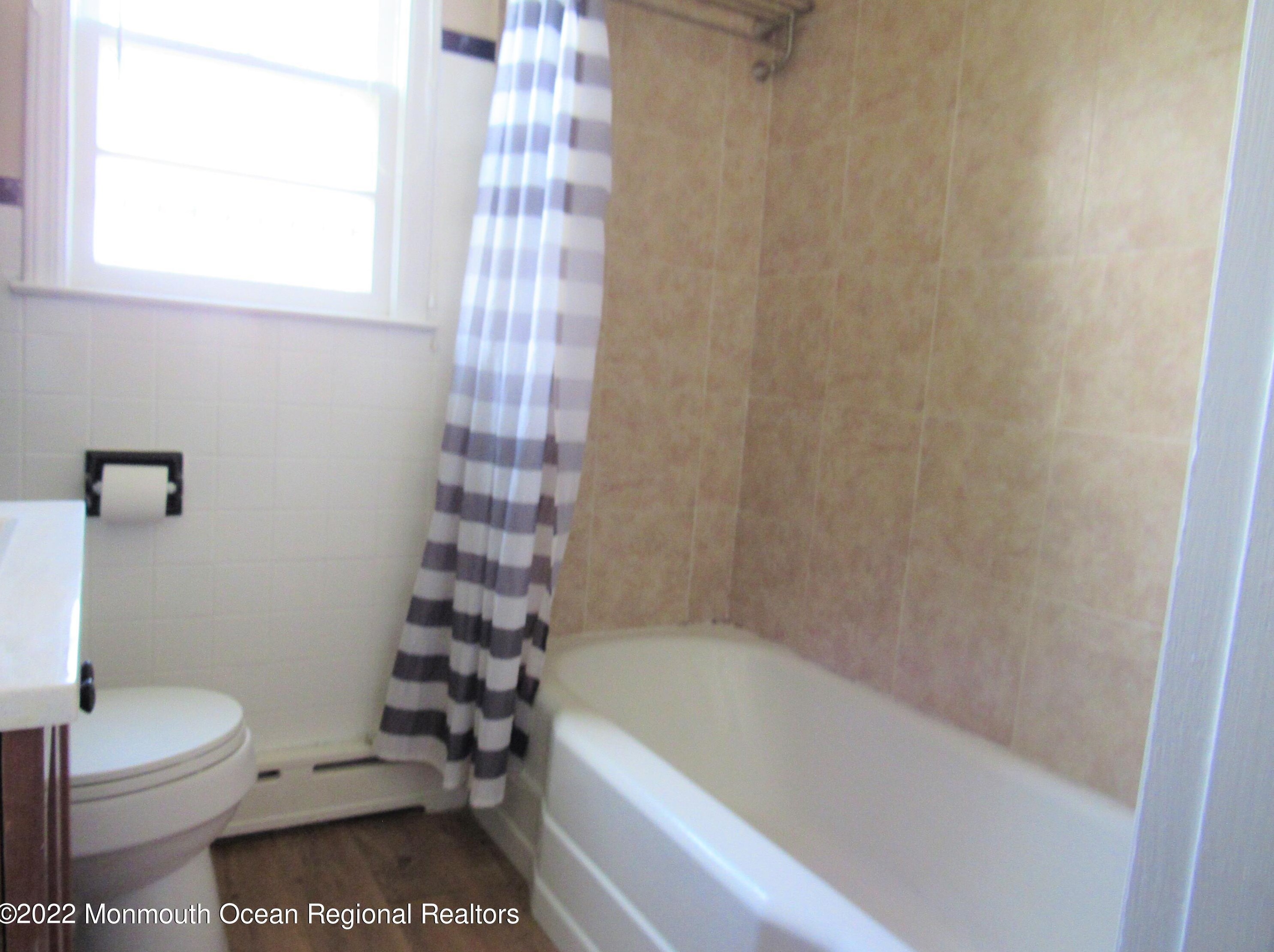 15 Florence Ave, South River NJ 08882-1021 exterior