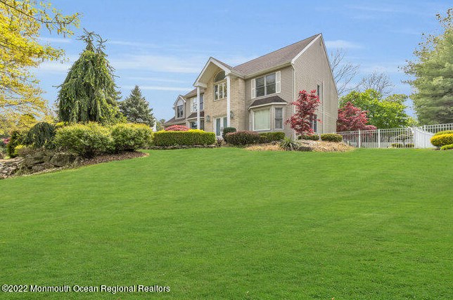 37 Somerset Pl, Matawan, NJ 07747-3449