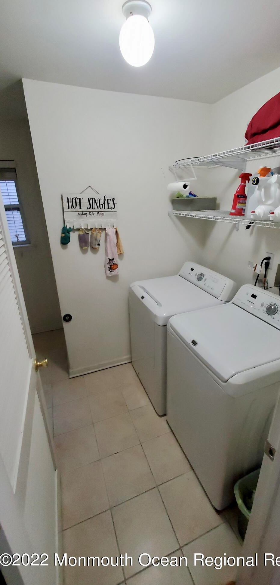 4 Dolan Ave, Matawan NJ 07747-1007 exterior