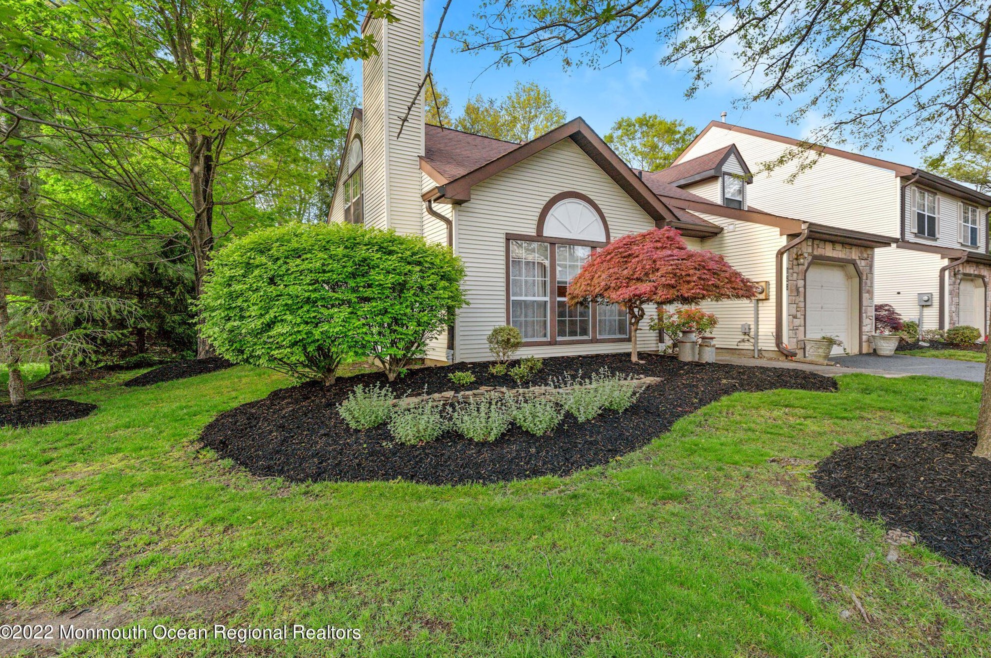 158 Colony Ln, Millstone Township, NJ 07726-8781