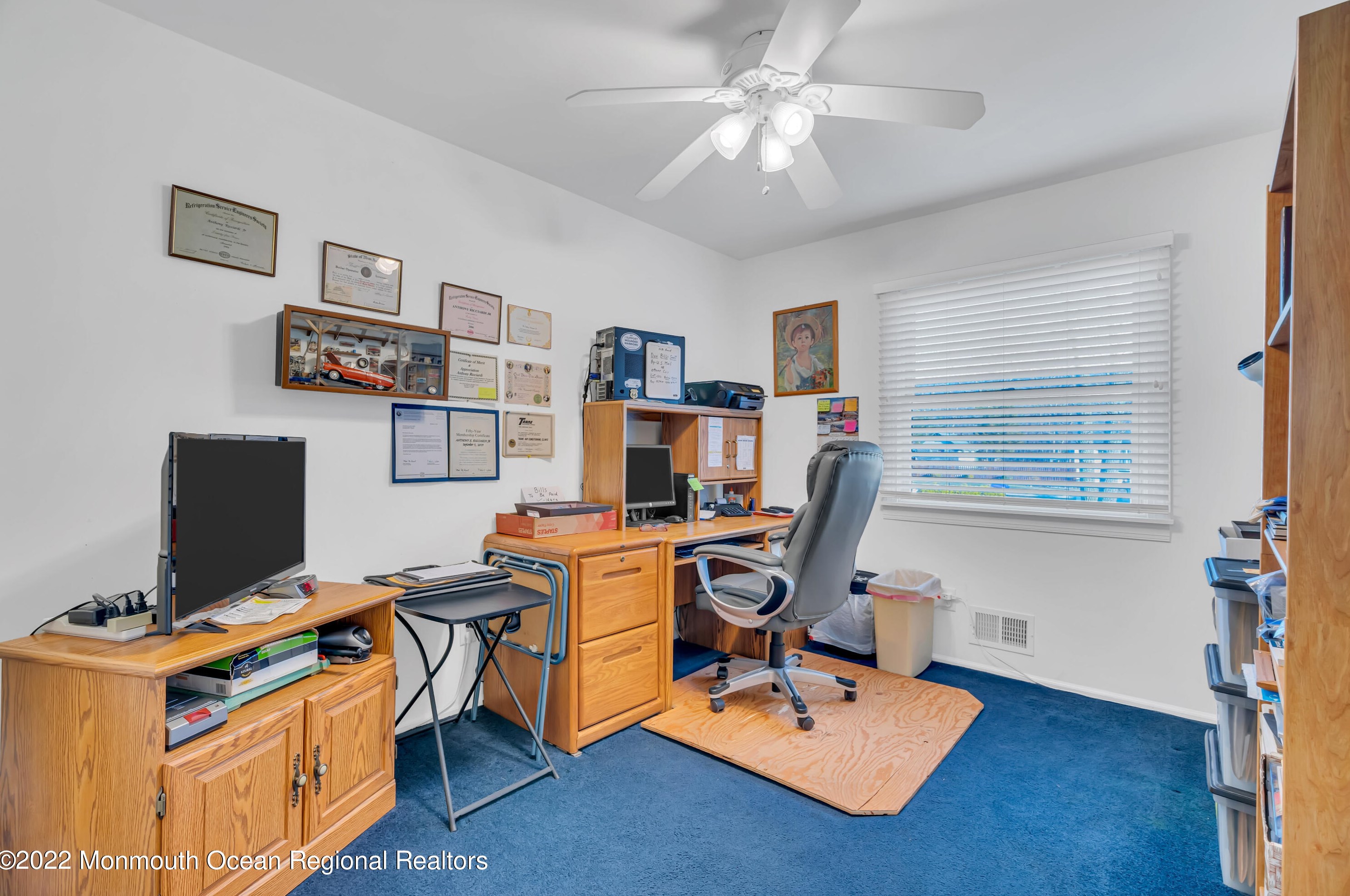 219 Manchester Ave, Toms River NJ exterior