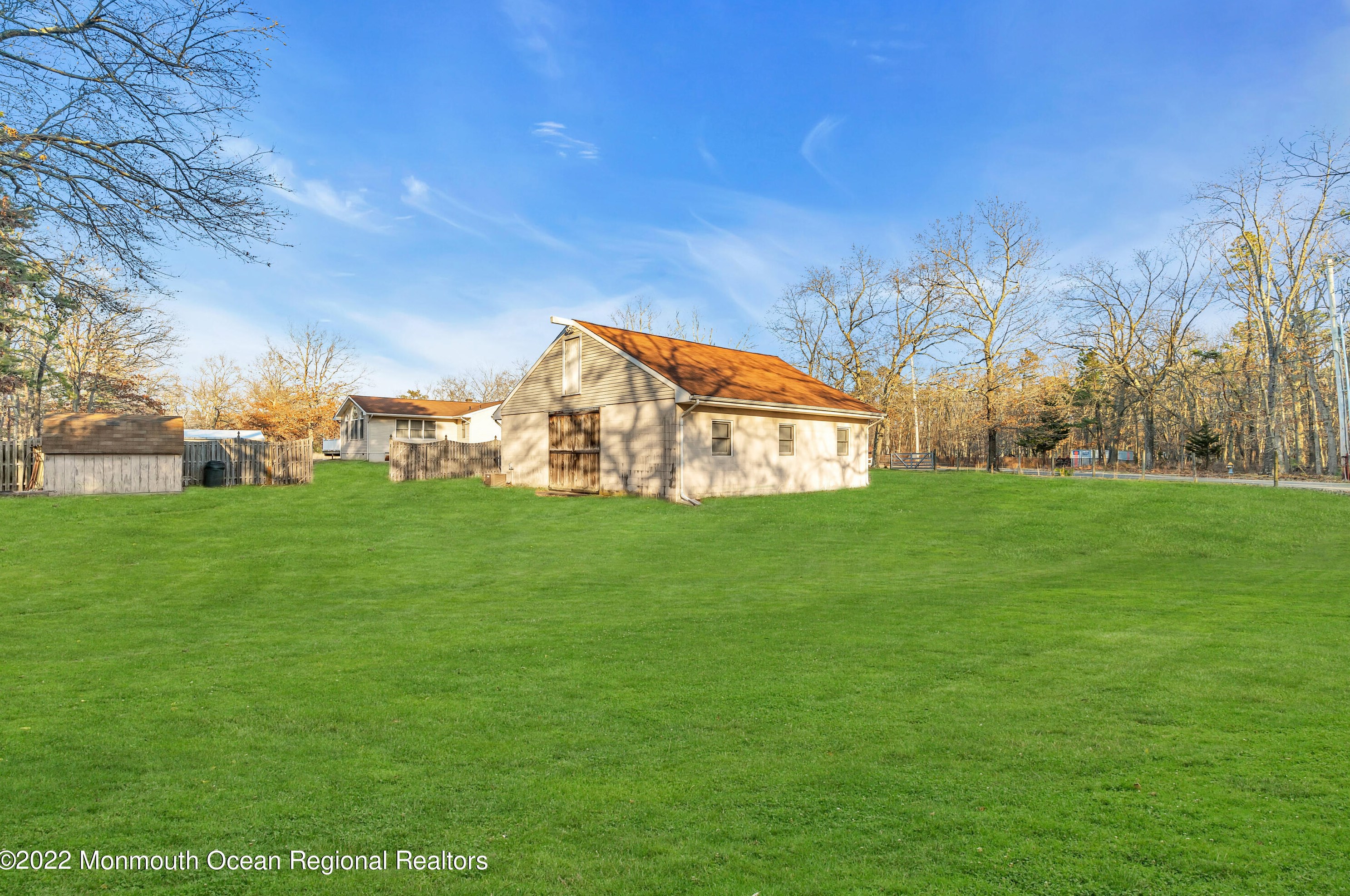 219 Manchester Ave, Toms River NJ exterior