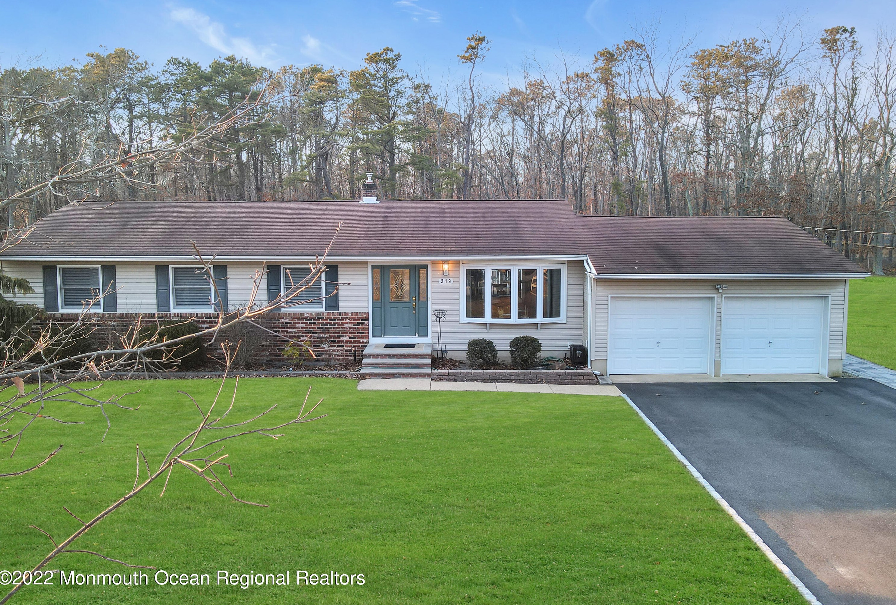 219 Manchester Ave, Toms River NJ exterior