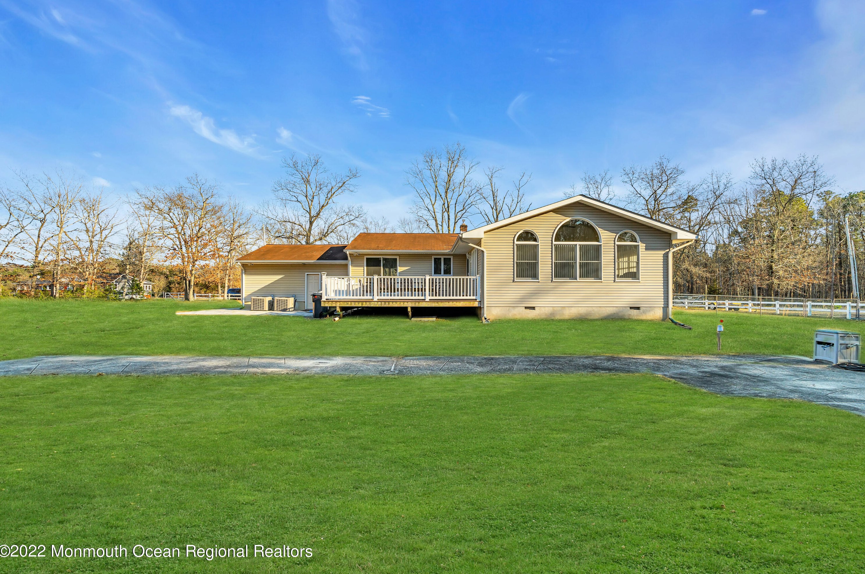 219 Manchester Ave, Toms River NJ exterior