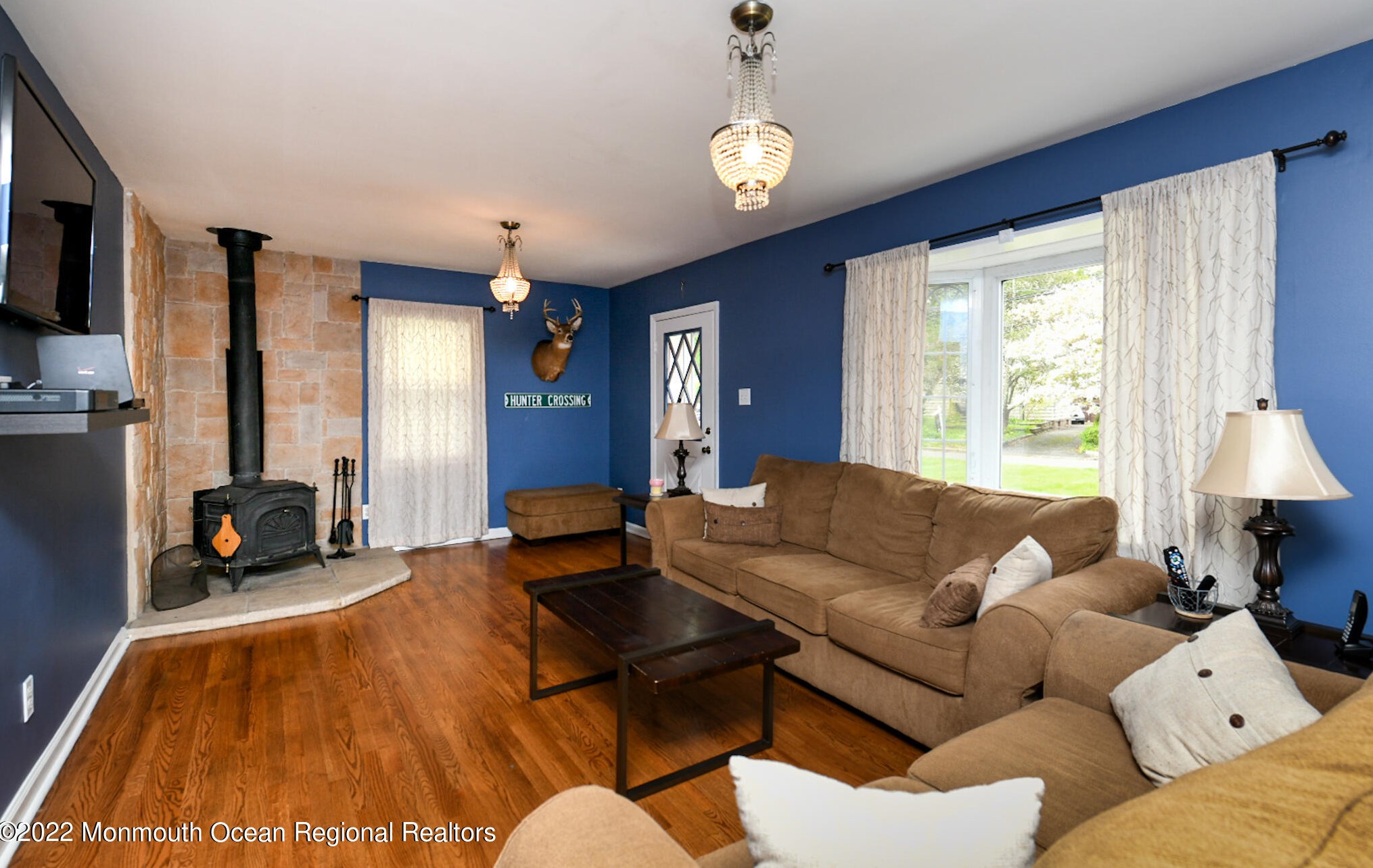 10 Sutphin Ave, Matawan, NJ 07747-3316