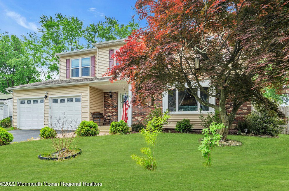 4 Nantucket Ct, Wall Township, NJ 07731-1616