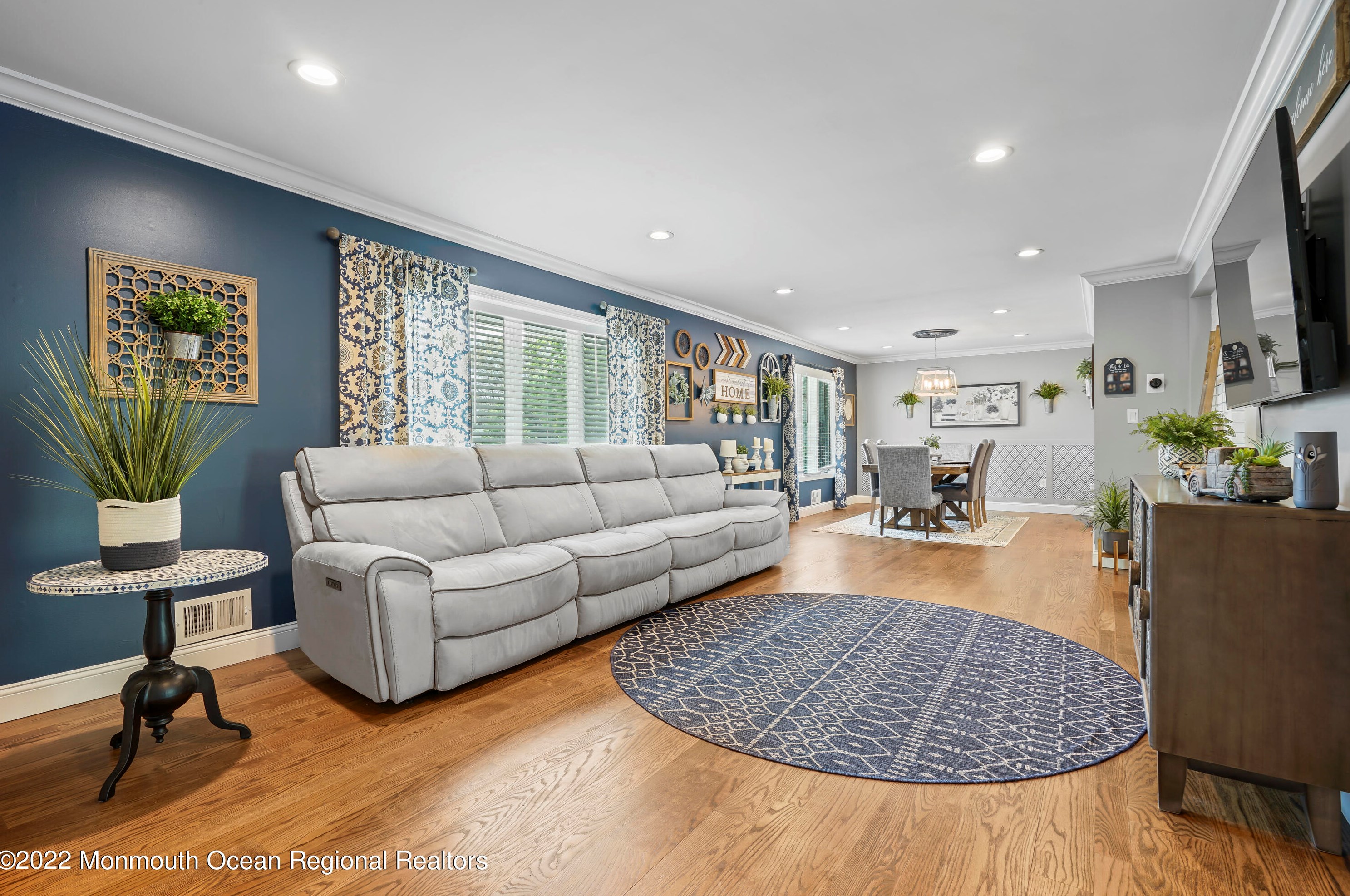 23 Mcfadden Dr, Monroe Twp NJ 08831-2416 exterior