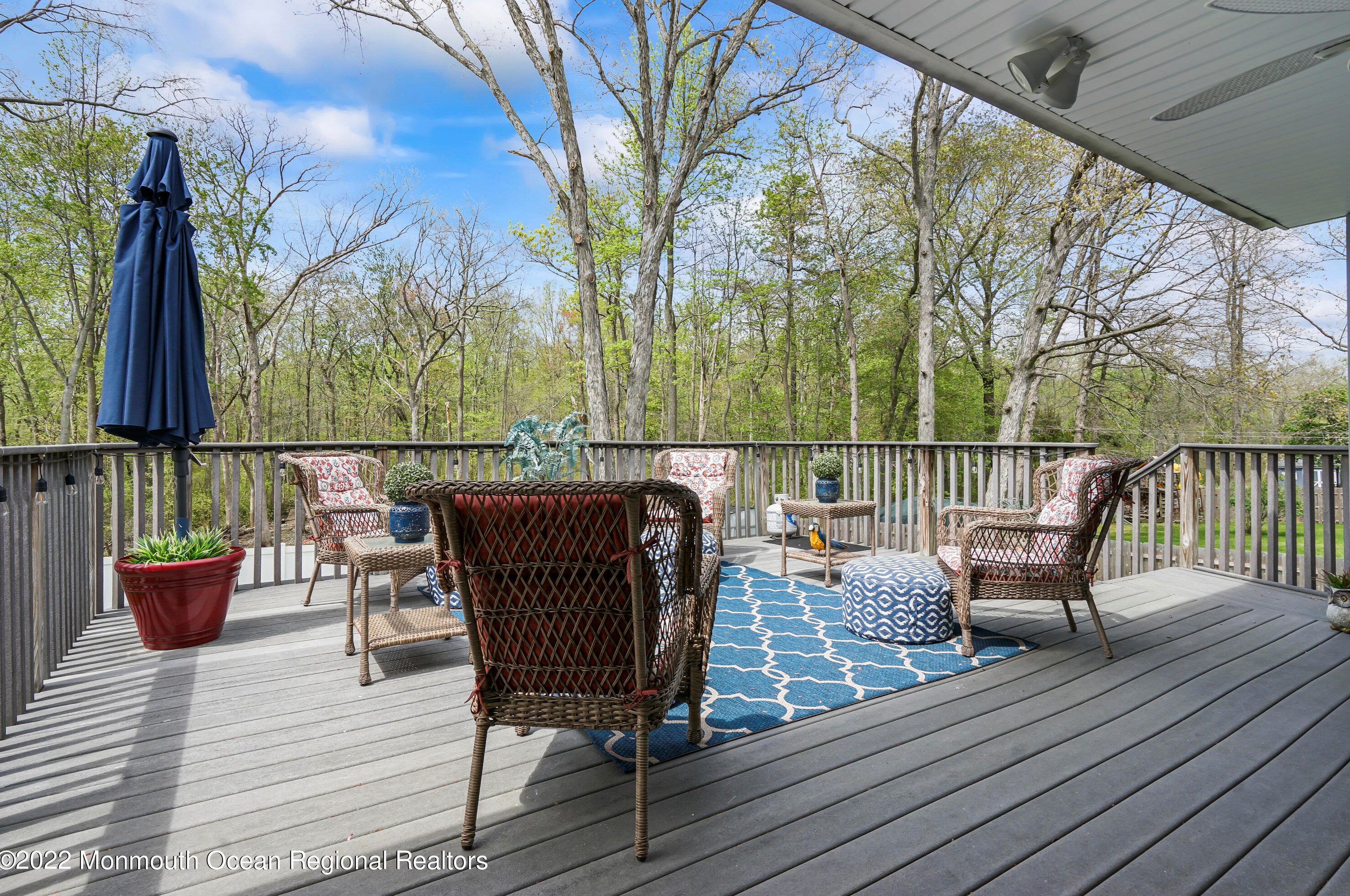 23 Mcfadden Dr, Monroe Twp NJ 08831-2416 exterior