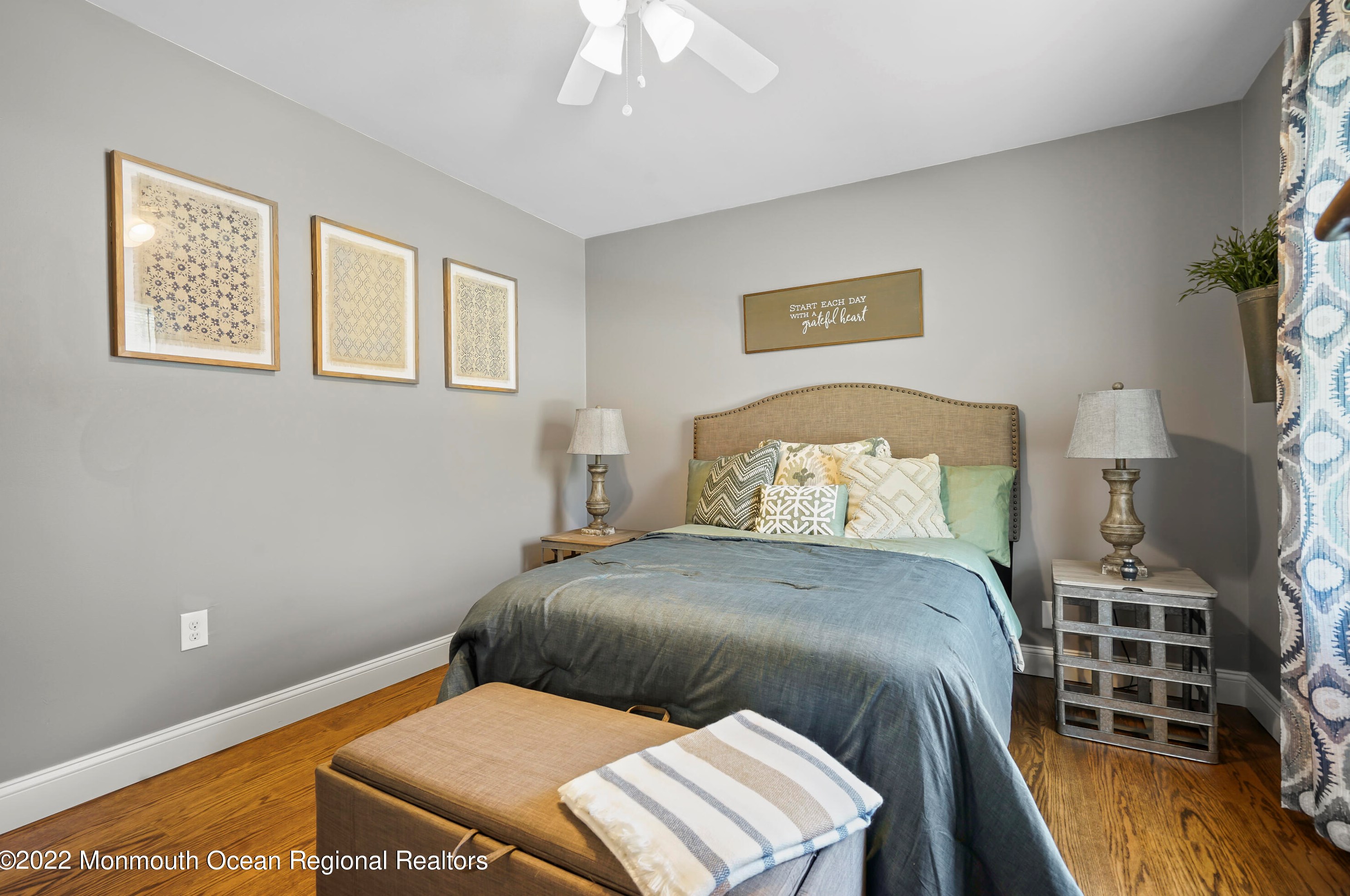 23 Mcfadden Dr, Monroe Twp NJ 08831-2416 exterior