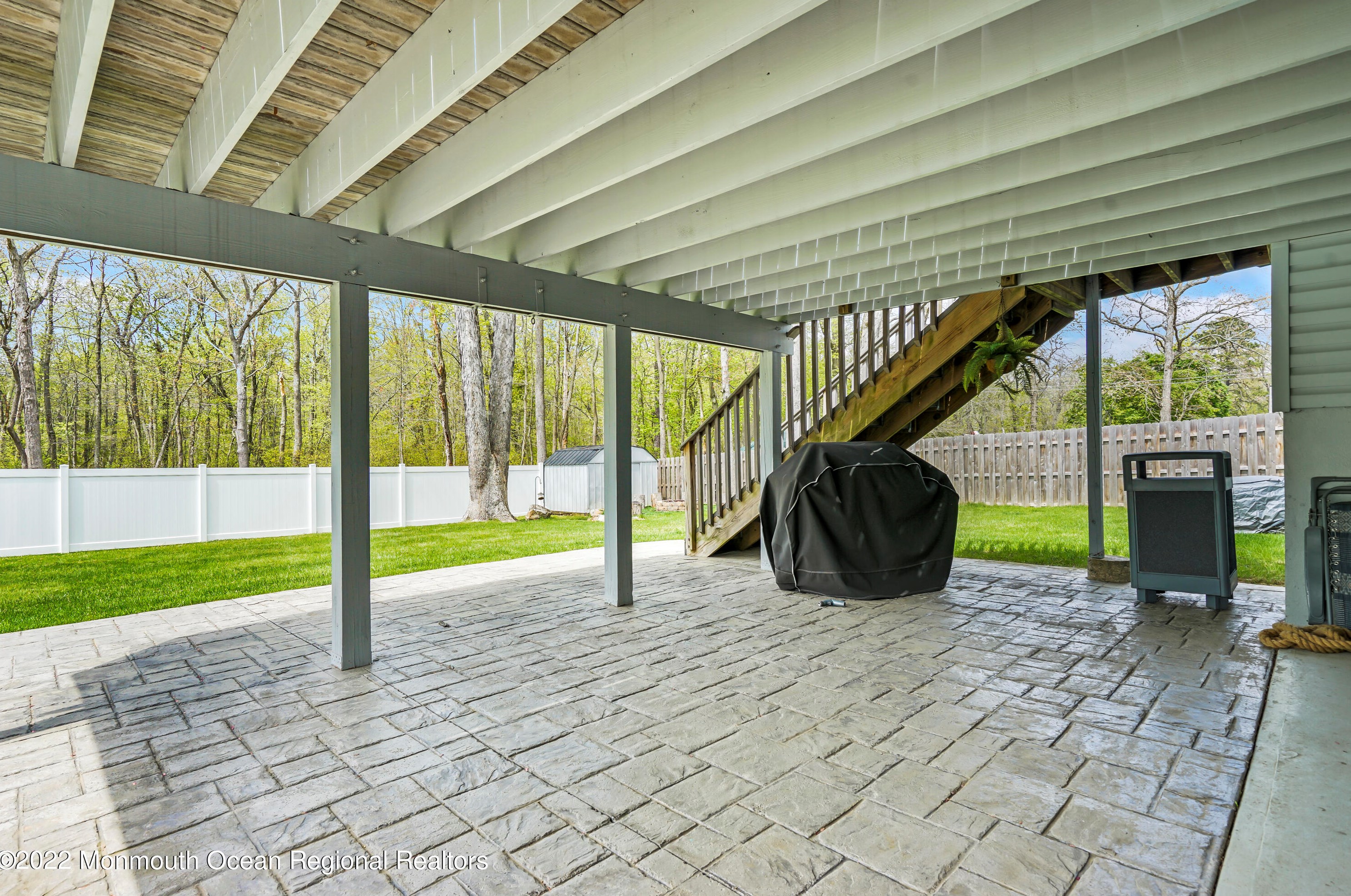 23 Mcfadden Dr, Monroe Twp NJ 08831-2416 exterior