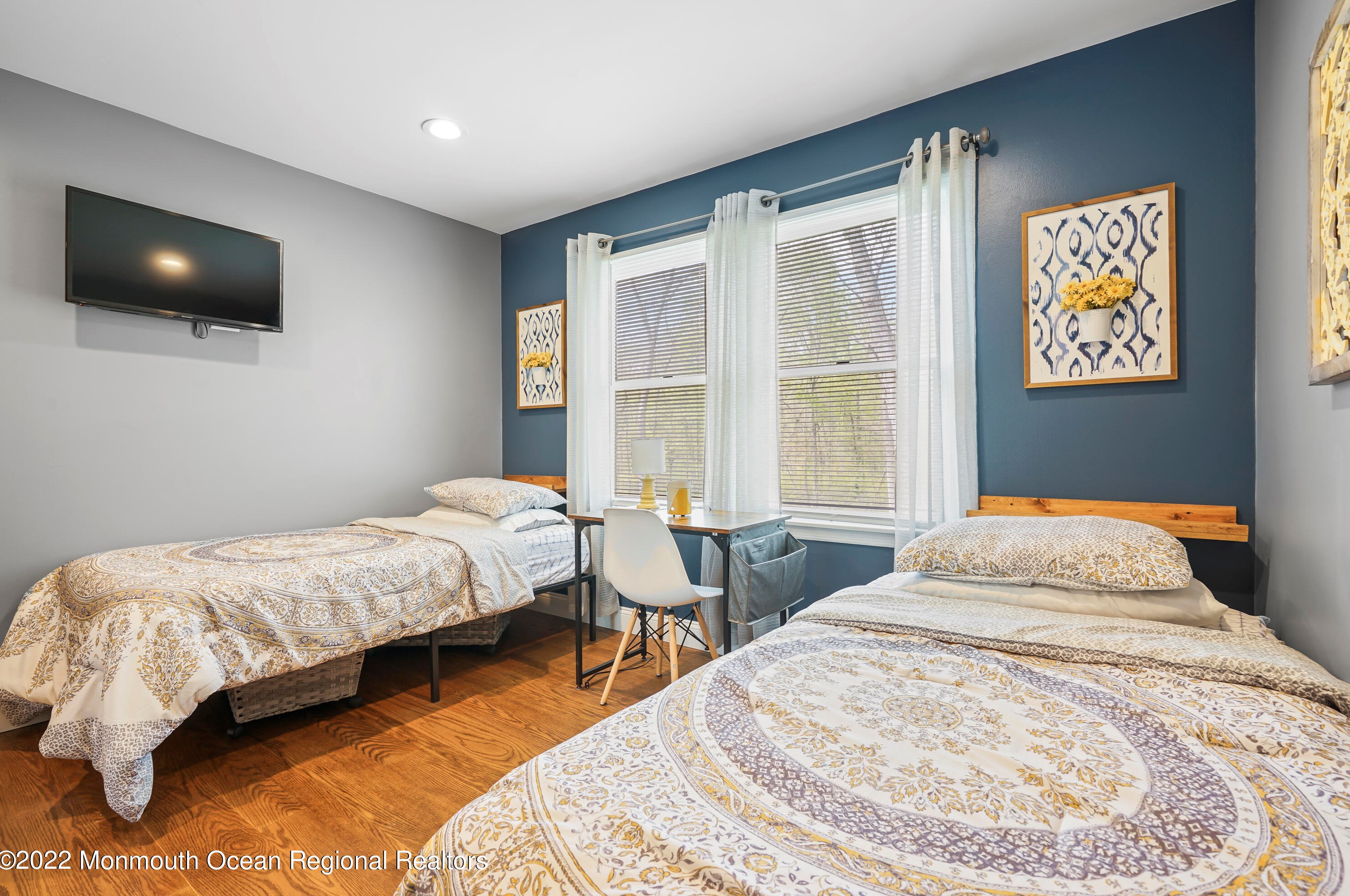 23 Mcfadden Dr, Monroe Twp NJ 08831-2416 exterior