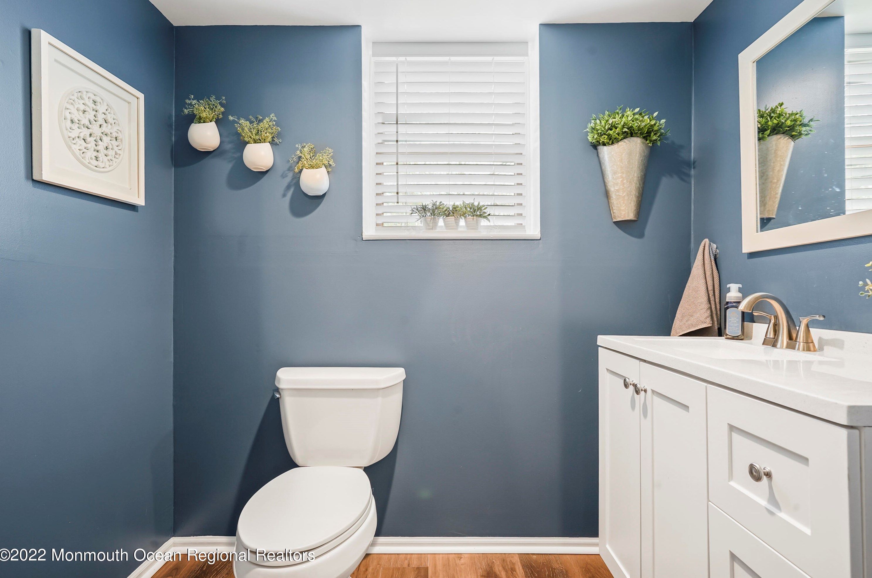 23 Mcfadden Dr, Monroe Twp NJ 08831-2416 exterior