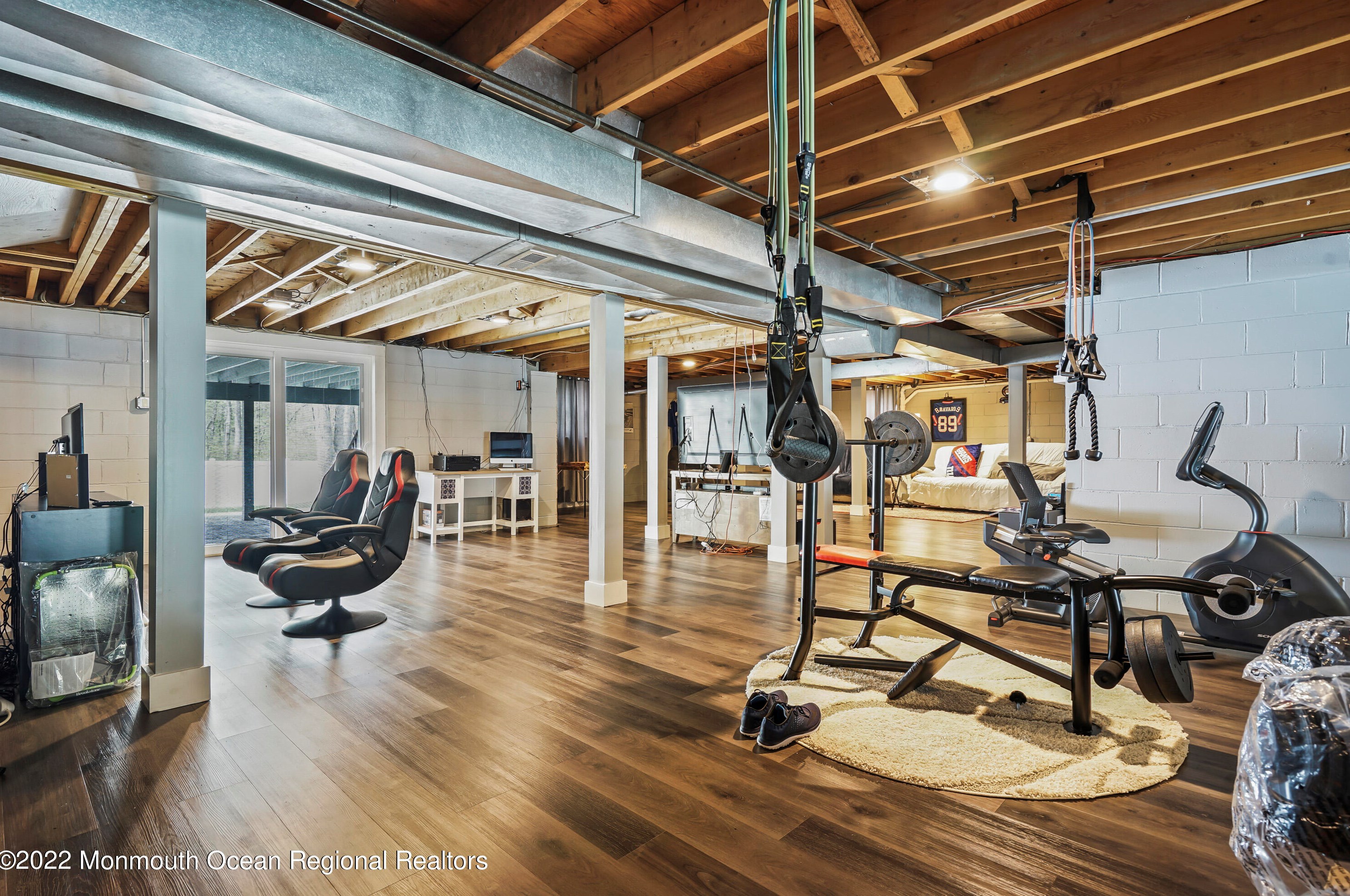 23 Mcfadden Dr, Monroe Twp NJ 08831-2416 exterior