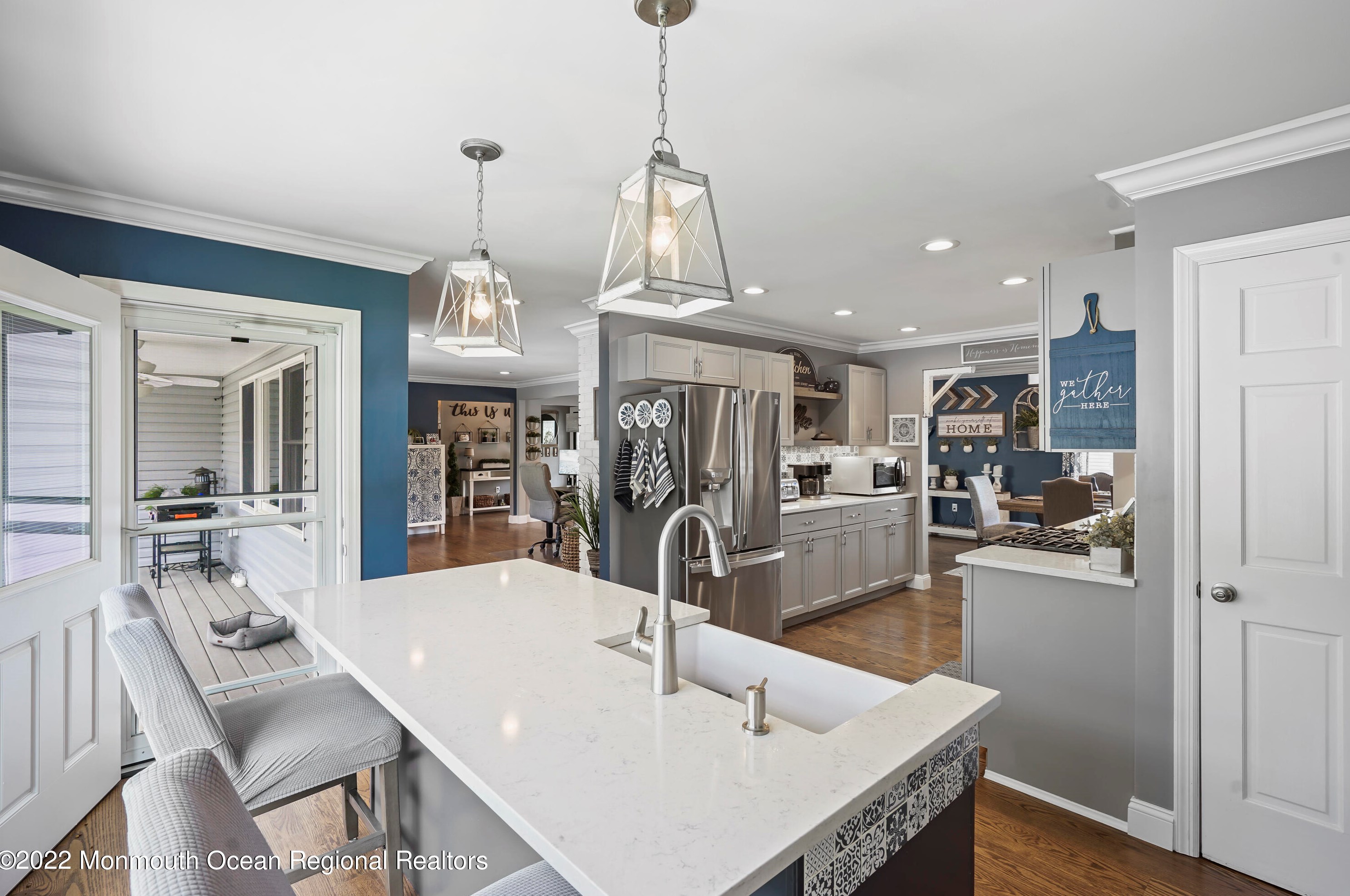 23 Mcfadden Dr, Monroe Twp NJ 08831-2416 exterior