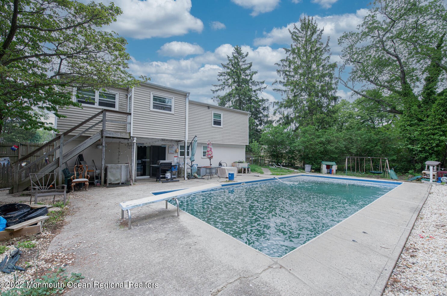 206 Hilltop Rd, Toms River NJ  08753-2721 exterior