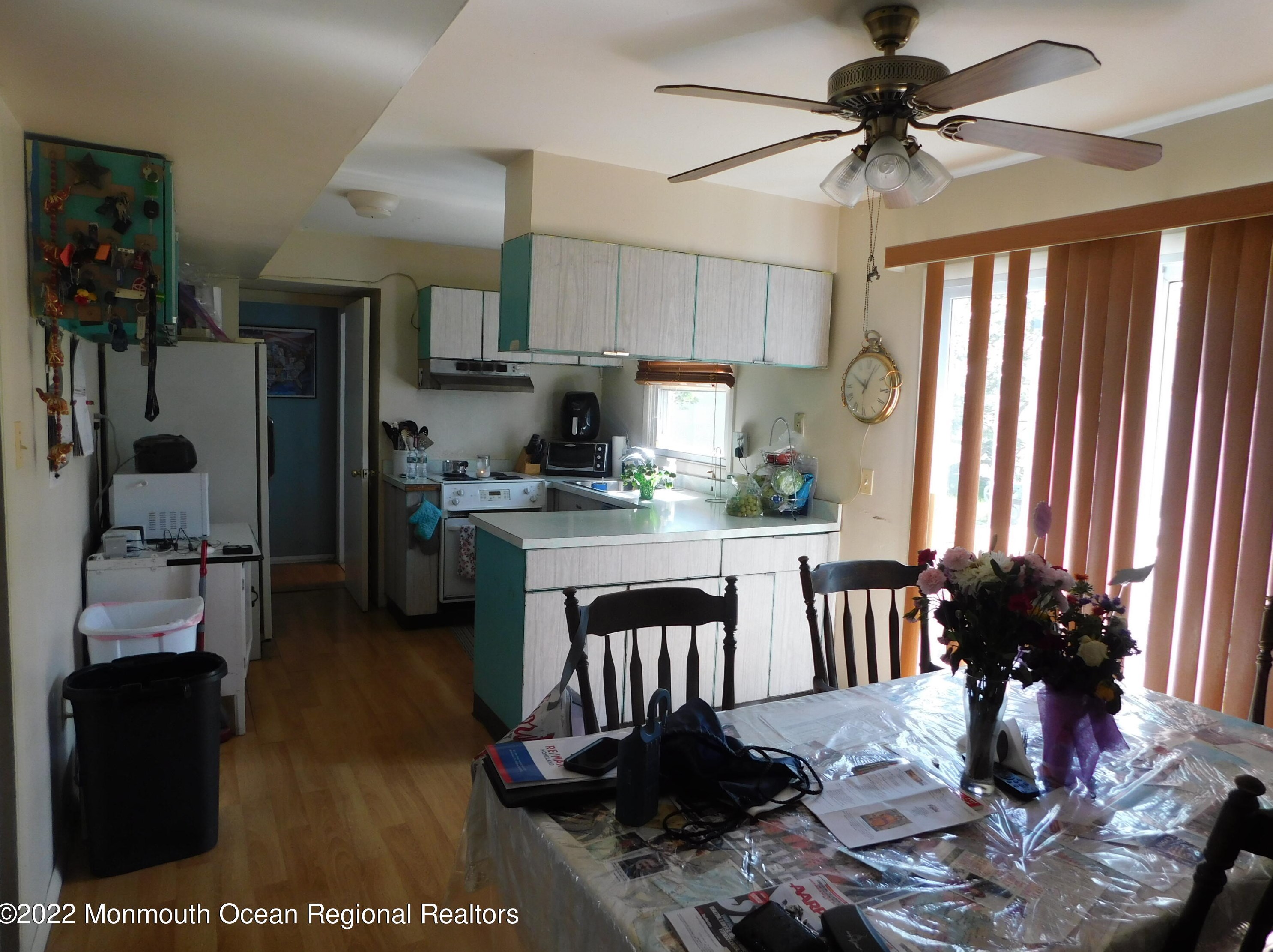 18 North Cir, Matawan, NJ 07747-1319