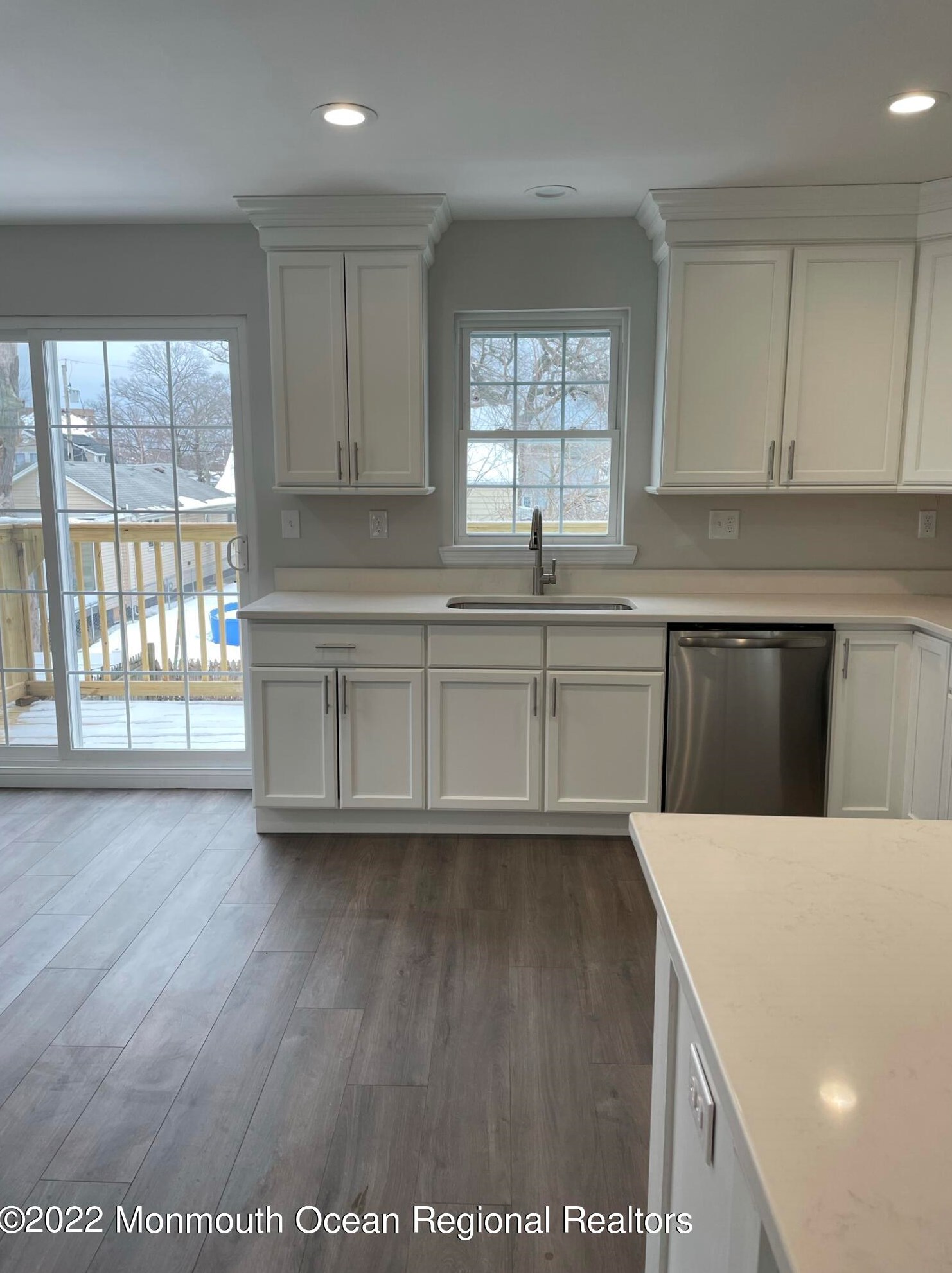 29 Birchwood Ave, Ideal Beach, NJ 07734-1809