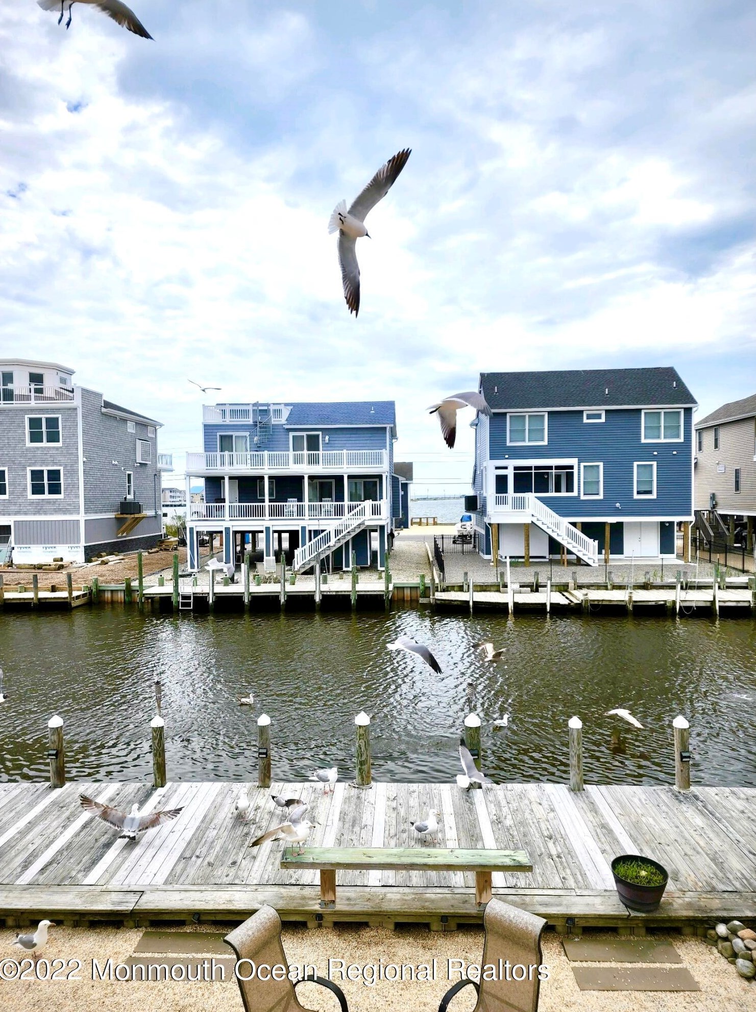 20 Carroll Ave, Tuckerton NJ  08087-2404 exterior