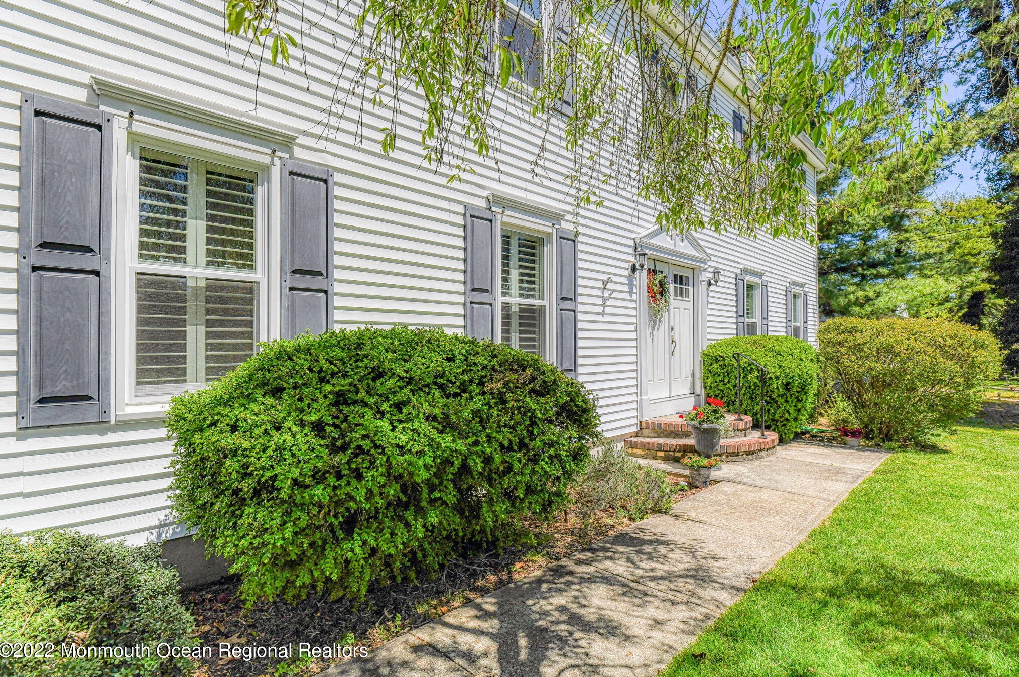 1202 Hawthorne Pkwy, Wall Township, NJ 07762-2419