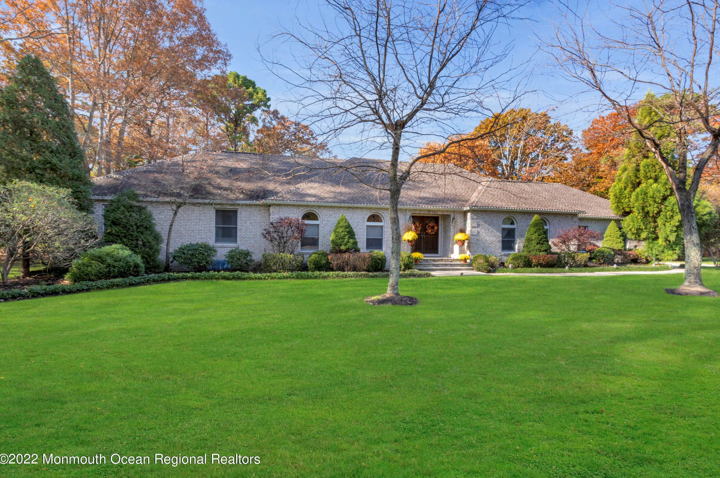 1273 Precious Ct, Toms River, NJ 08755