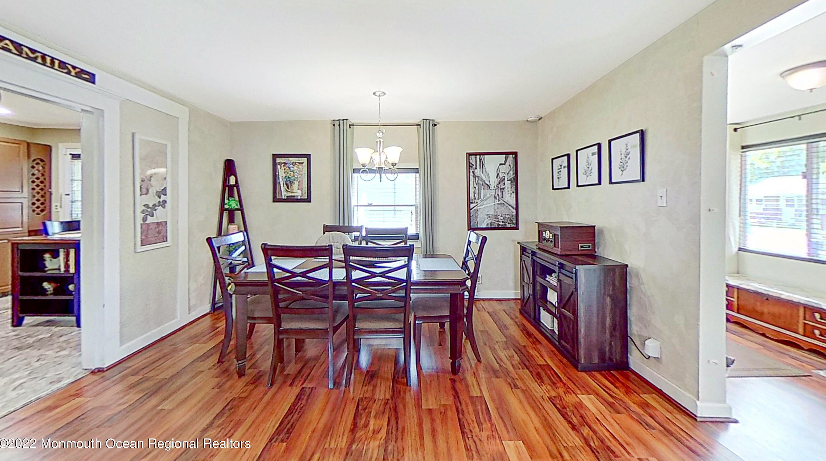 1712 Florence Ave, Keyport, NJ 07735-2740