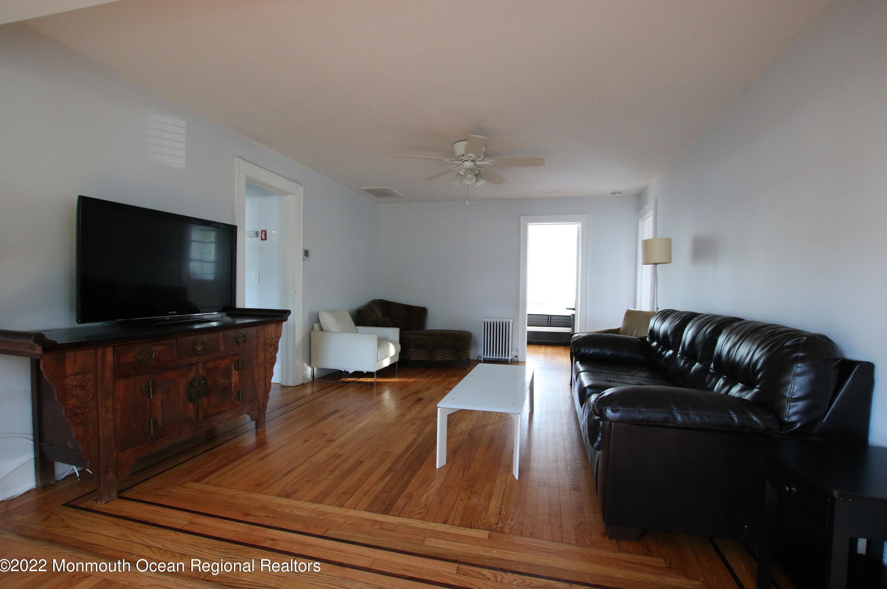26 Berger Ave, Oakhurst, NJ 07755