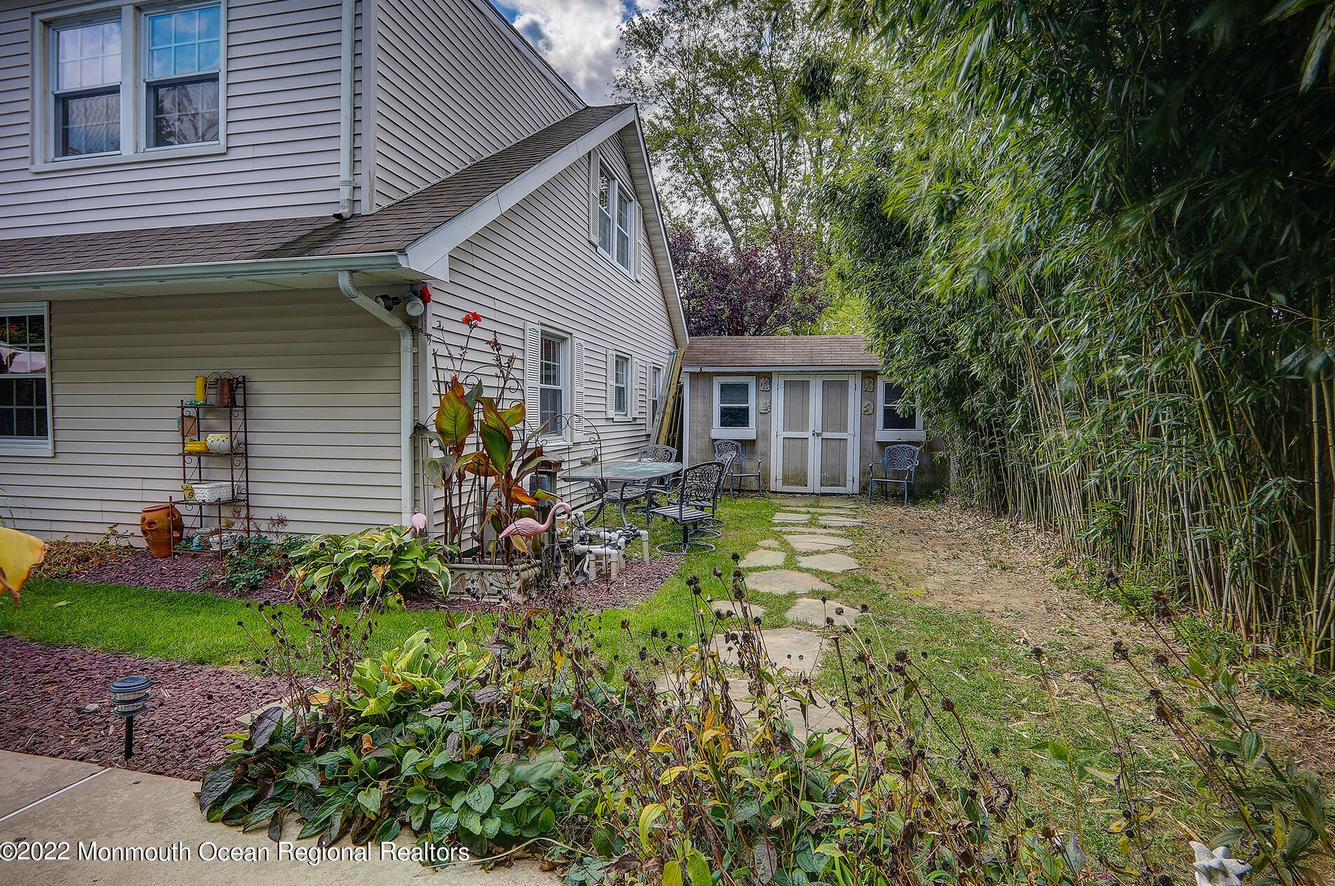4382 Highway 516, Matawan NJ  07747-2158 exterior