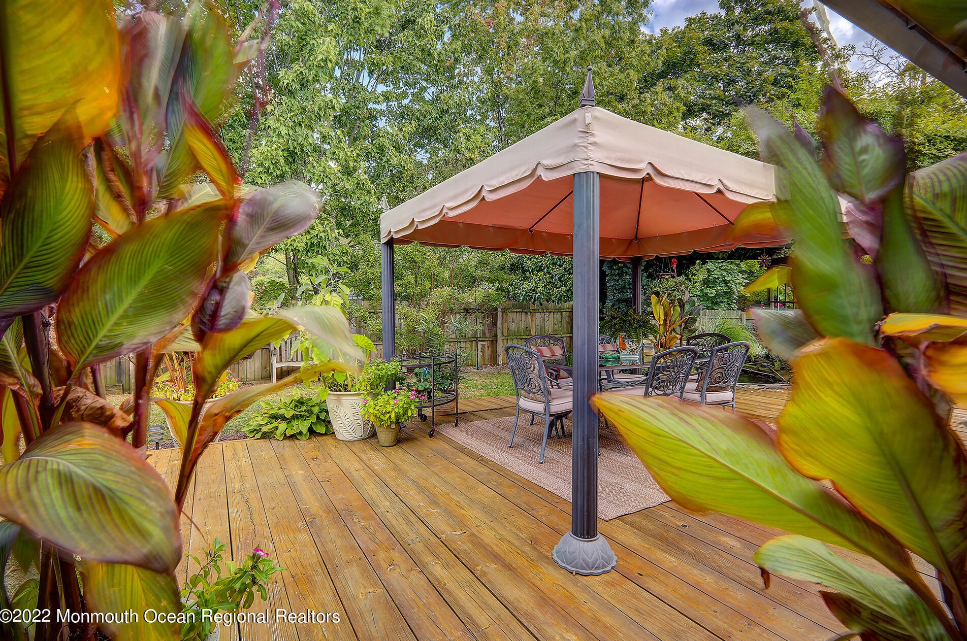 4382 Highway 516, Matawan NJ  07747-2158 exterior