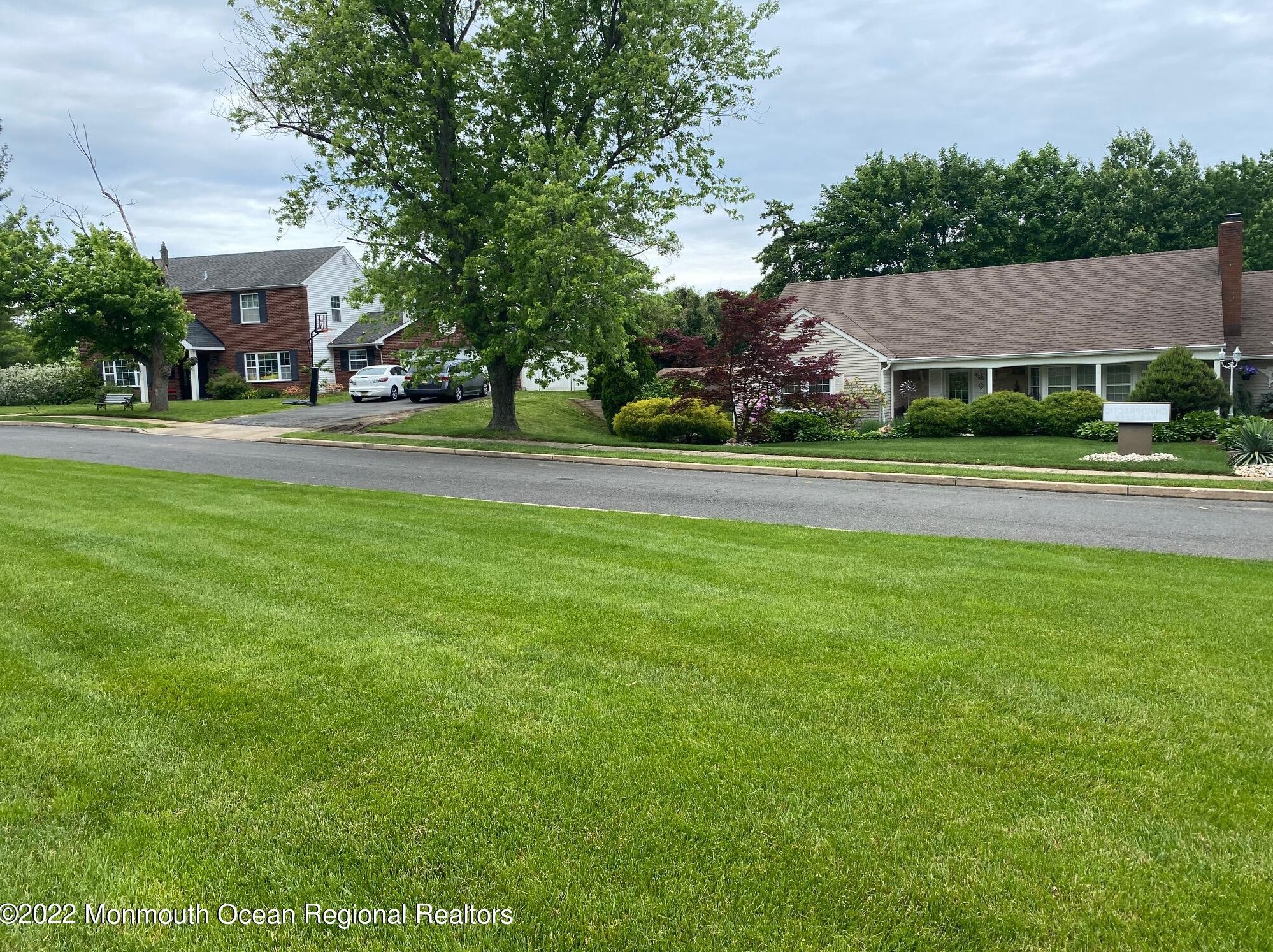 4382 Highway 516, Matawan NJ  07747-2158 exterior