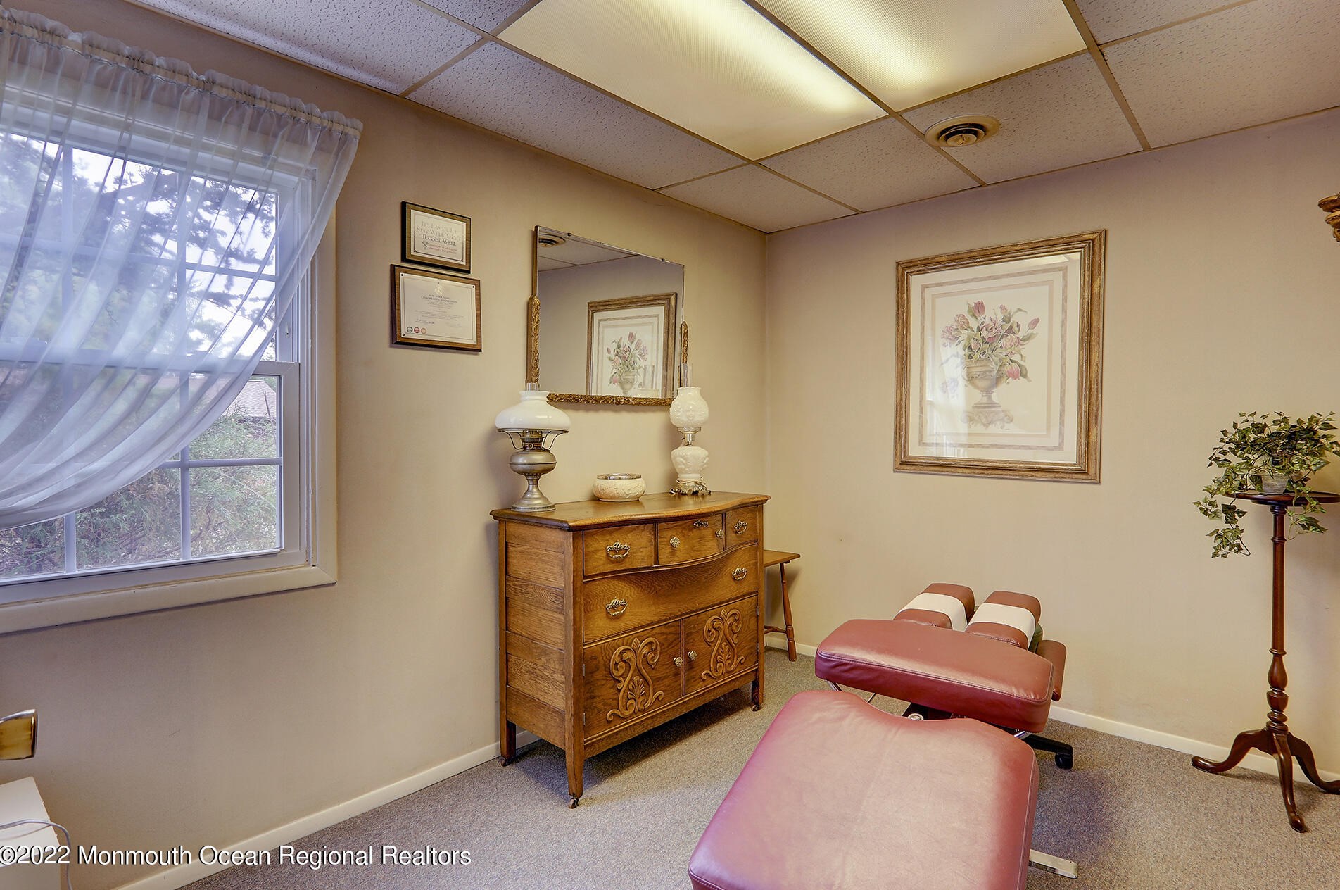 4382 Highway 516, Matawan NJ  07747-2158 exterior