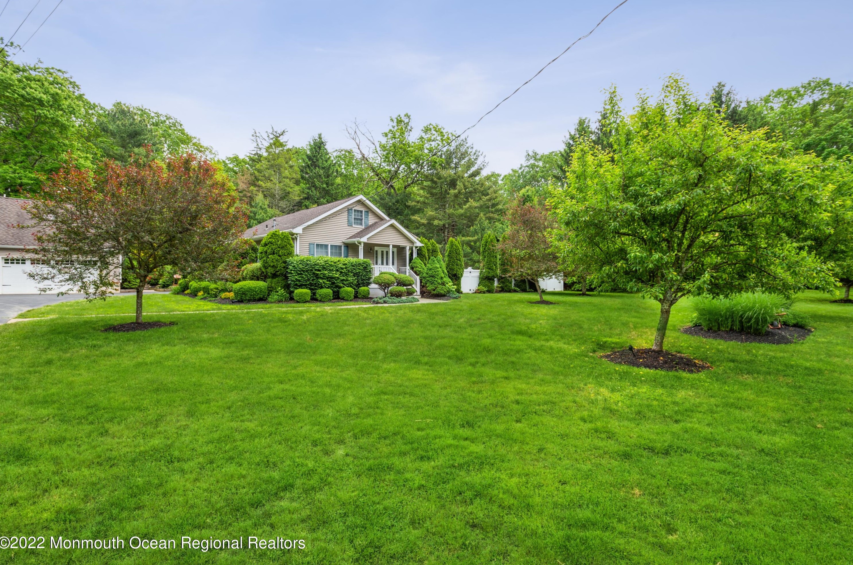 44 Chambers Rd, Upper Freehold Township, NJ 08514