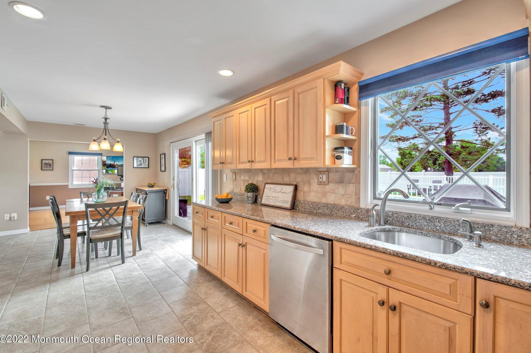 13 Idaho Ln, Matawan NJ 07747-1530 exterior